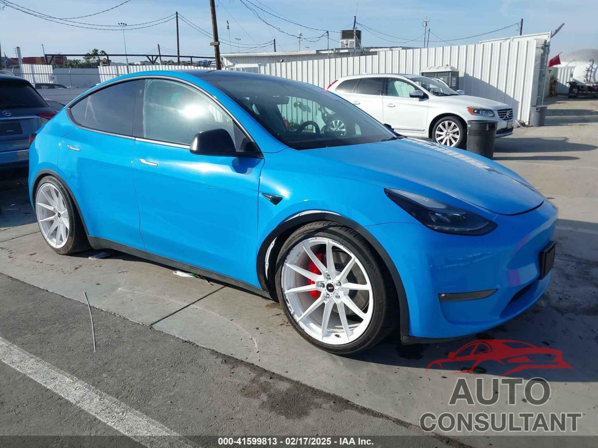 TESLA MODEL Y 2022 - 7SAYGDEF6NF406766