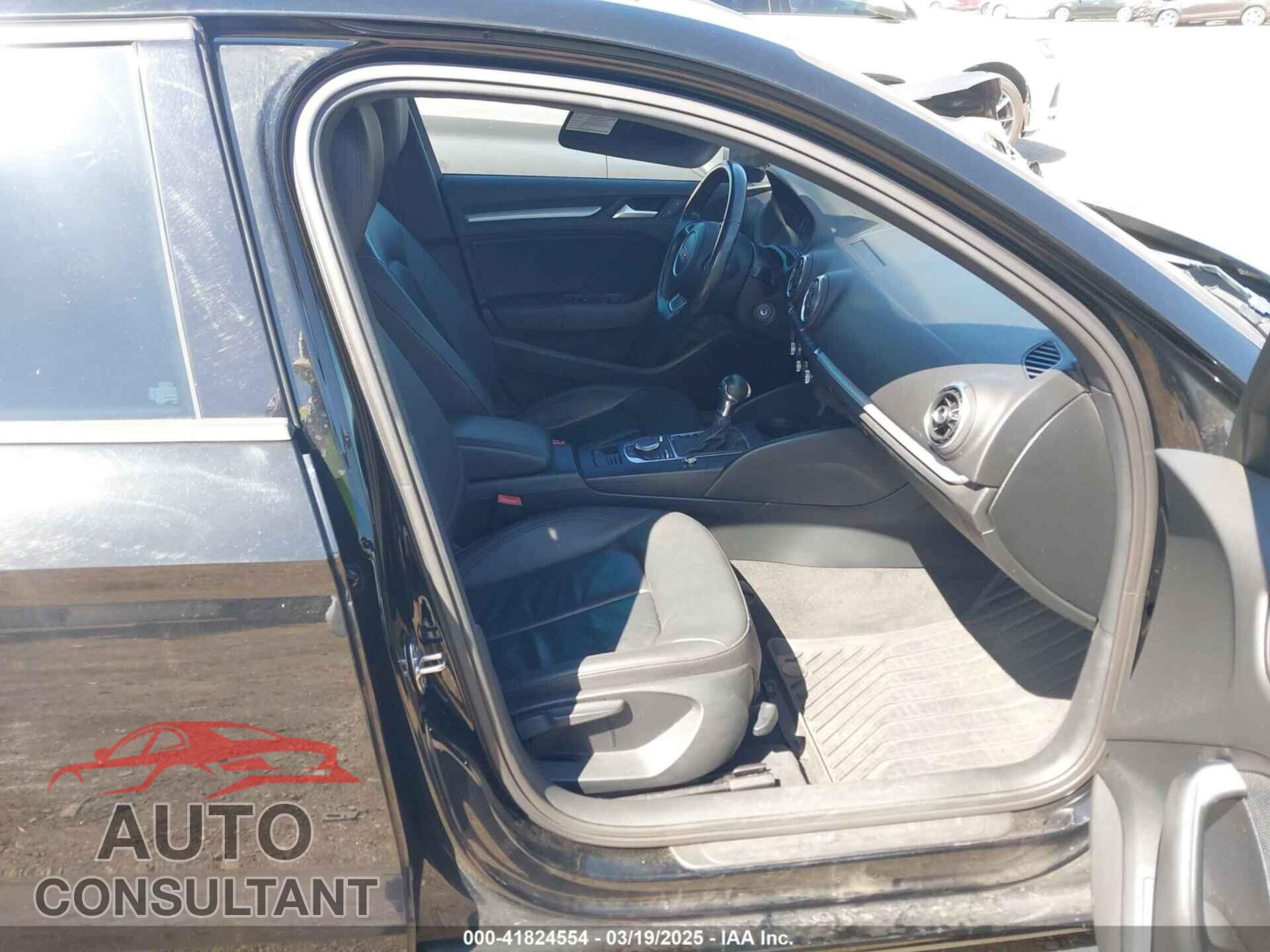 AUDI A3 2015 - WAUACGFF1F1032732