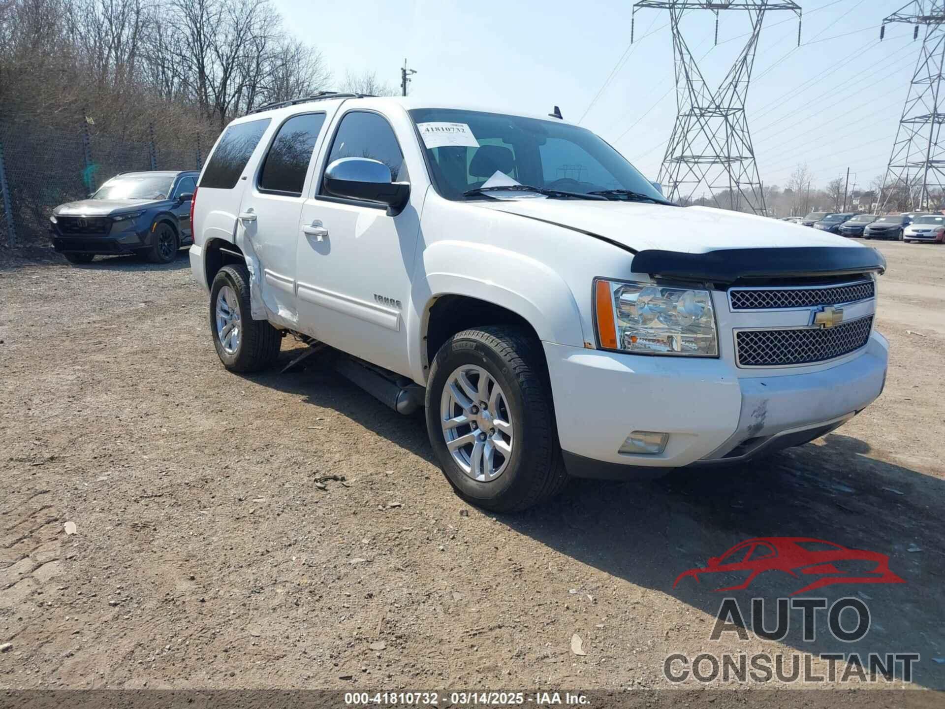CHEVROLET TAHOE 2011 - 1GNSKBE0XBR170024