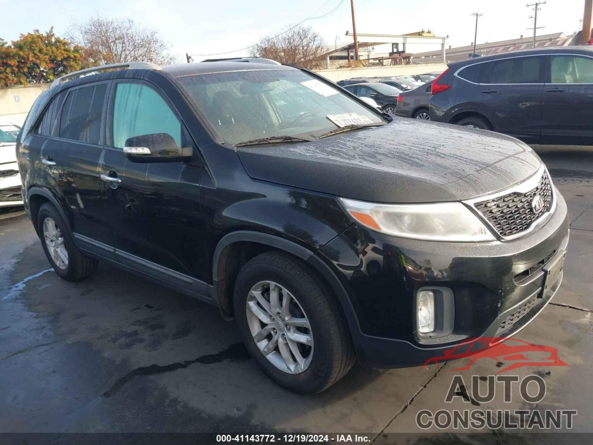 KIA SORENTO 2015 - 5XYKT4A68FG653639