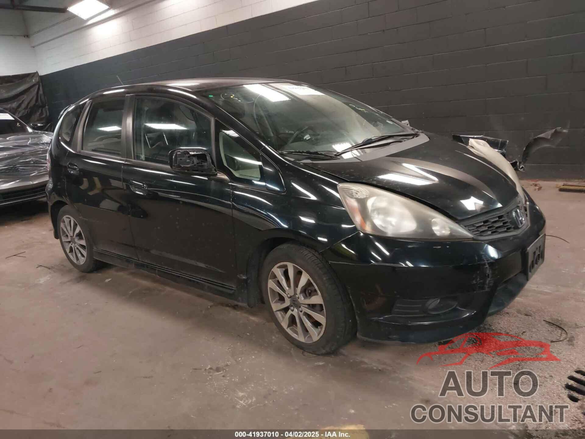 HONDA FIT 2013 - JHMGE8H52DC037875
