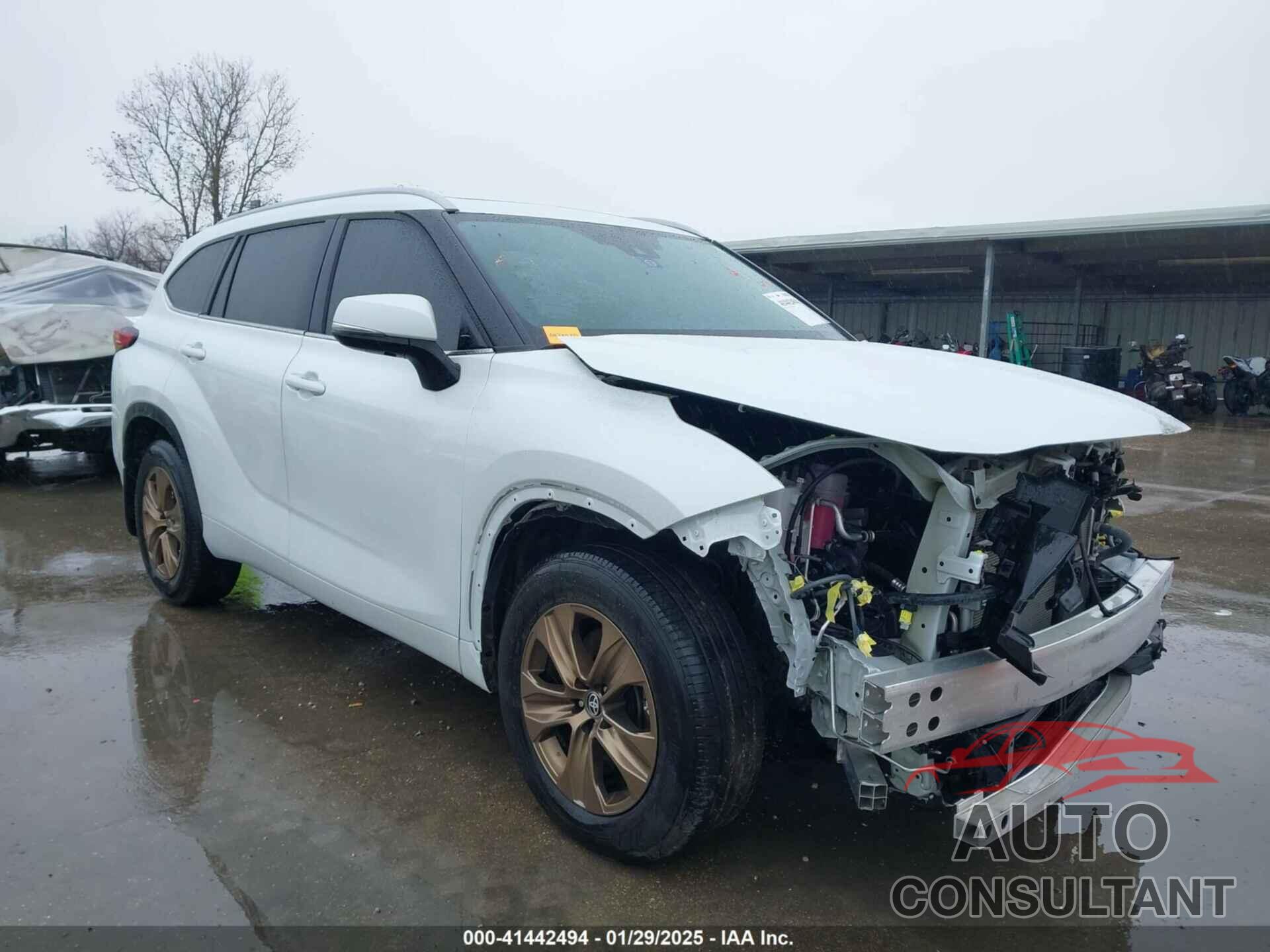 TOYOTA HIGHLANDER 2023 - 5TDAARAH7PS519564