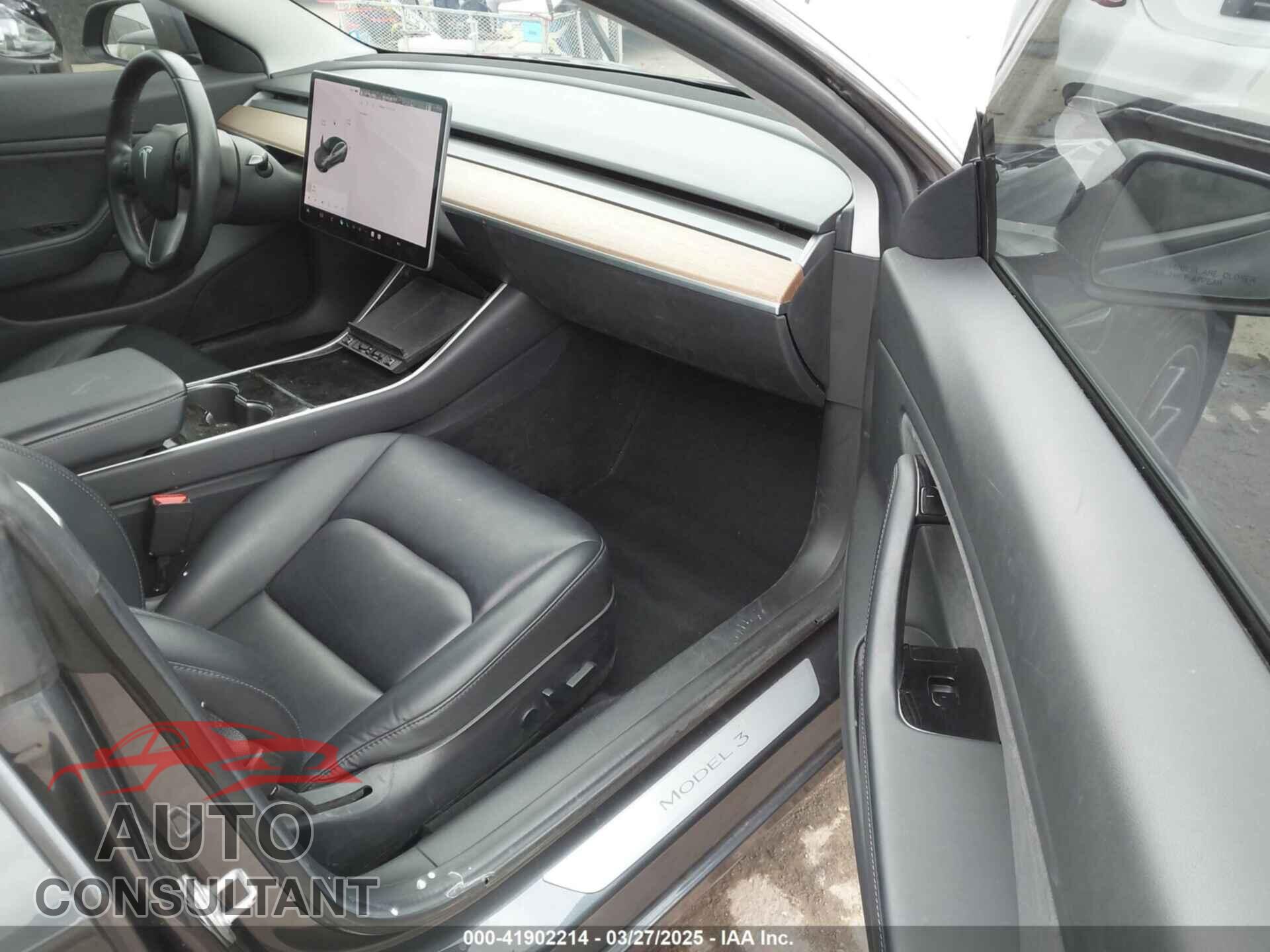 TESLA MODEL 3 2018 - 5YJ3E1EA0JF101564