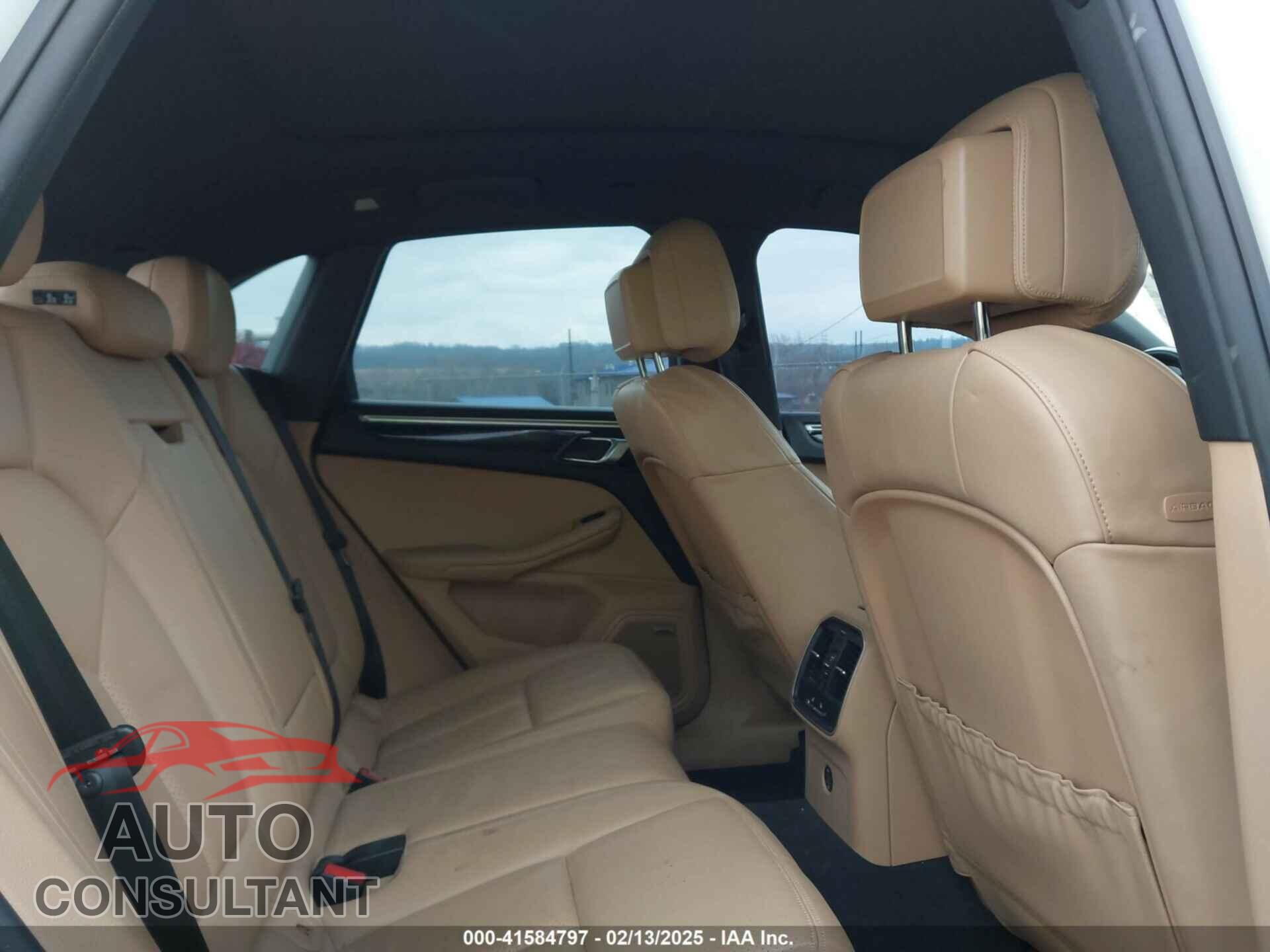 PORSCHE MACAN 2018 - WP1AA2A51JLB11162
