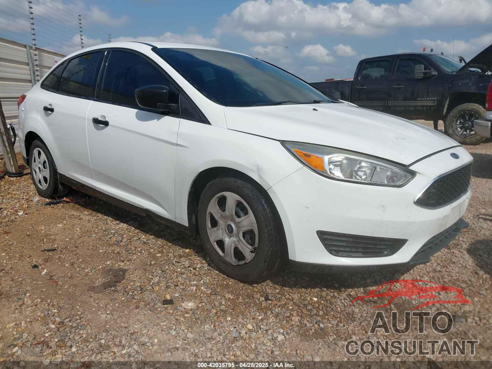 FORD FOCUS 2017 - 1FADP3E21HL201625
