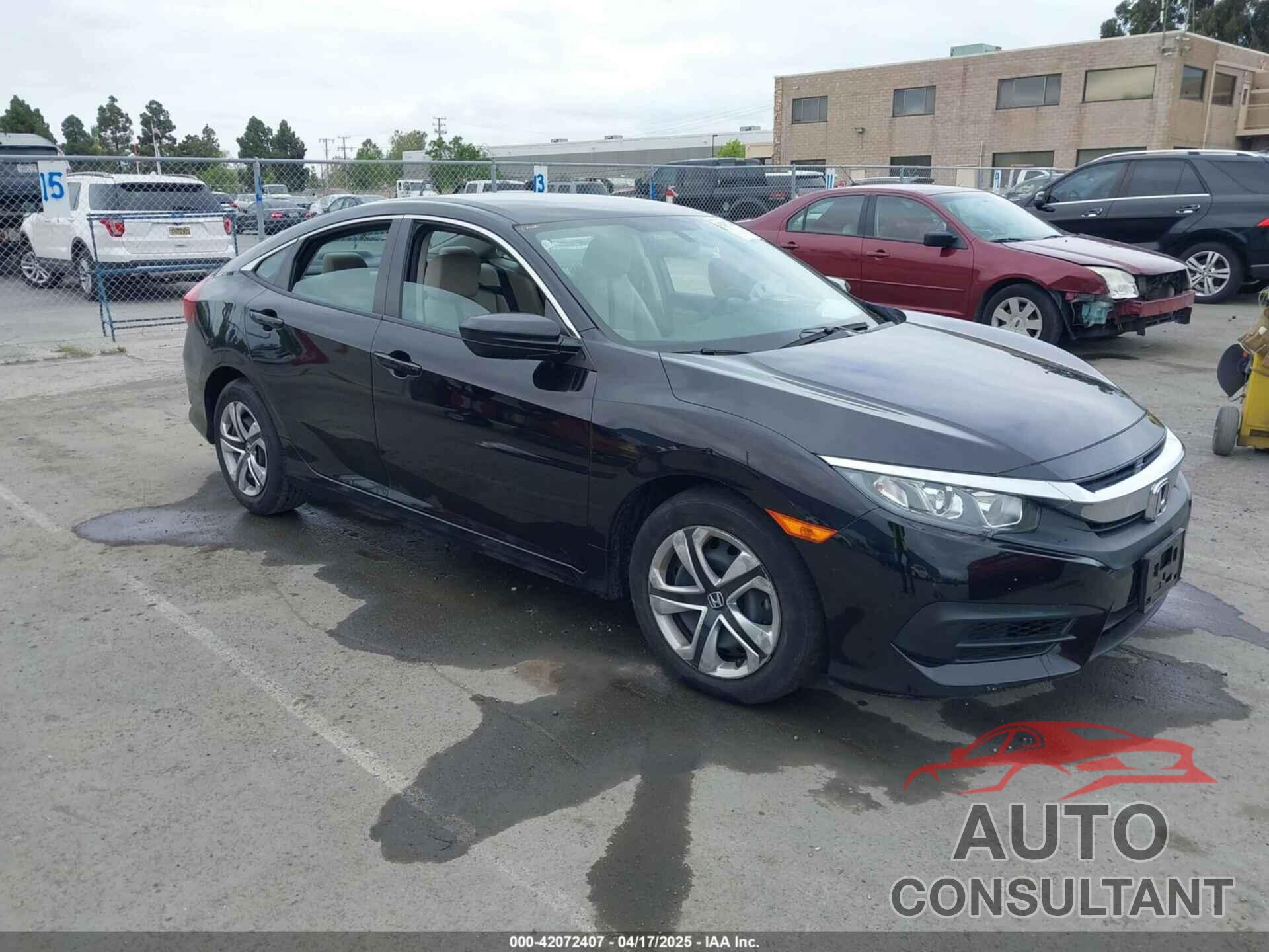 HONDA CIVIC 2018 - 2HGFC2F56JH509525