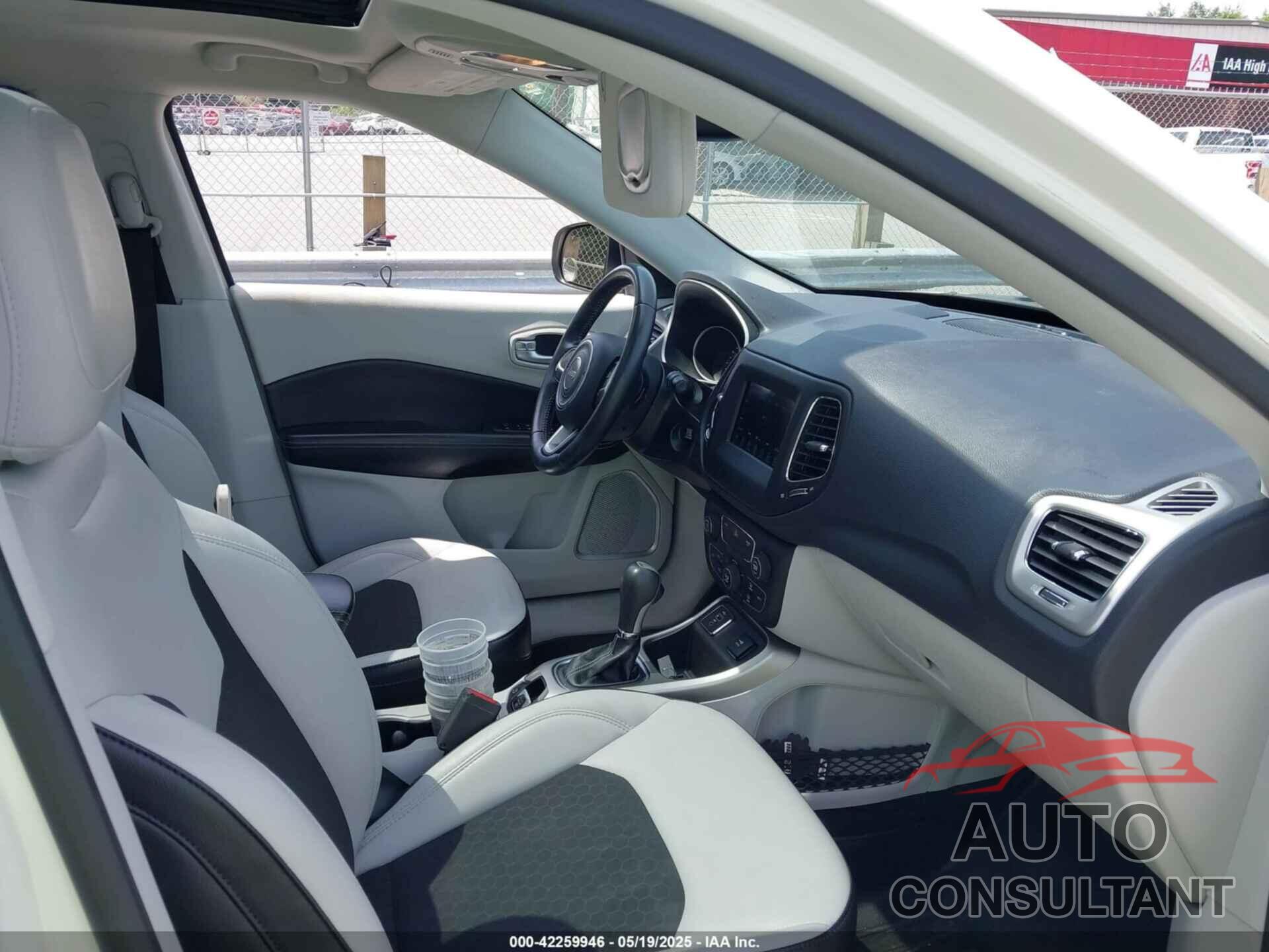 JEEP COMPASS 2019 - 3C4NJCBB3KT832263