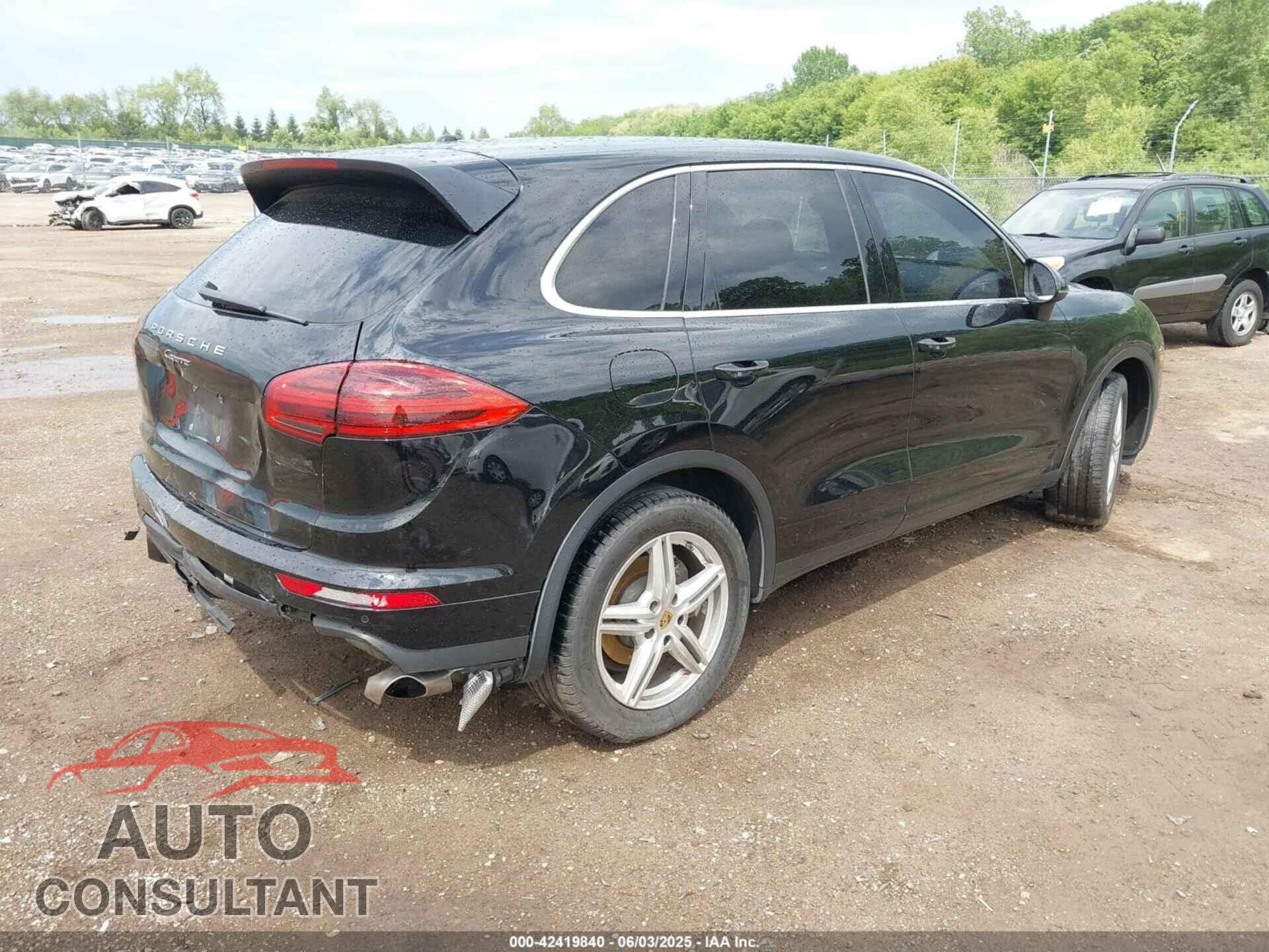 PORSCHE CAYENNE 2016 - WP1AA2A29GLA03757