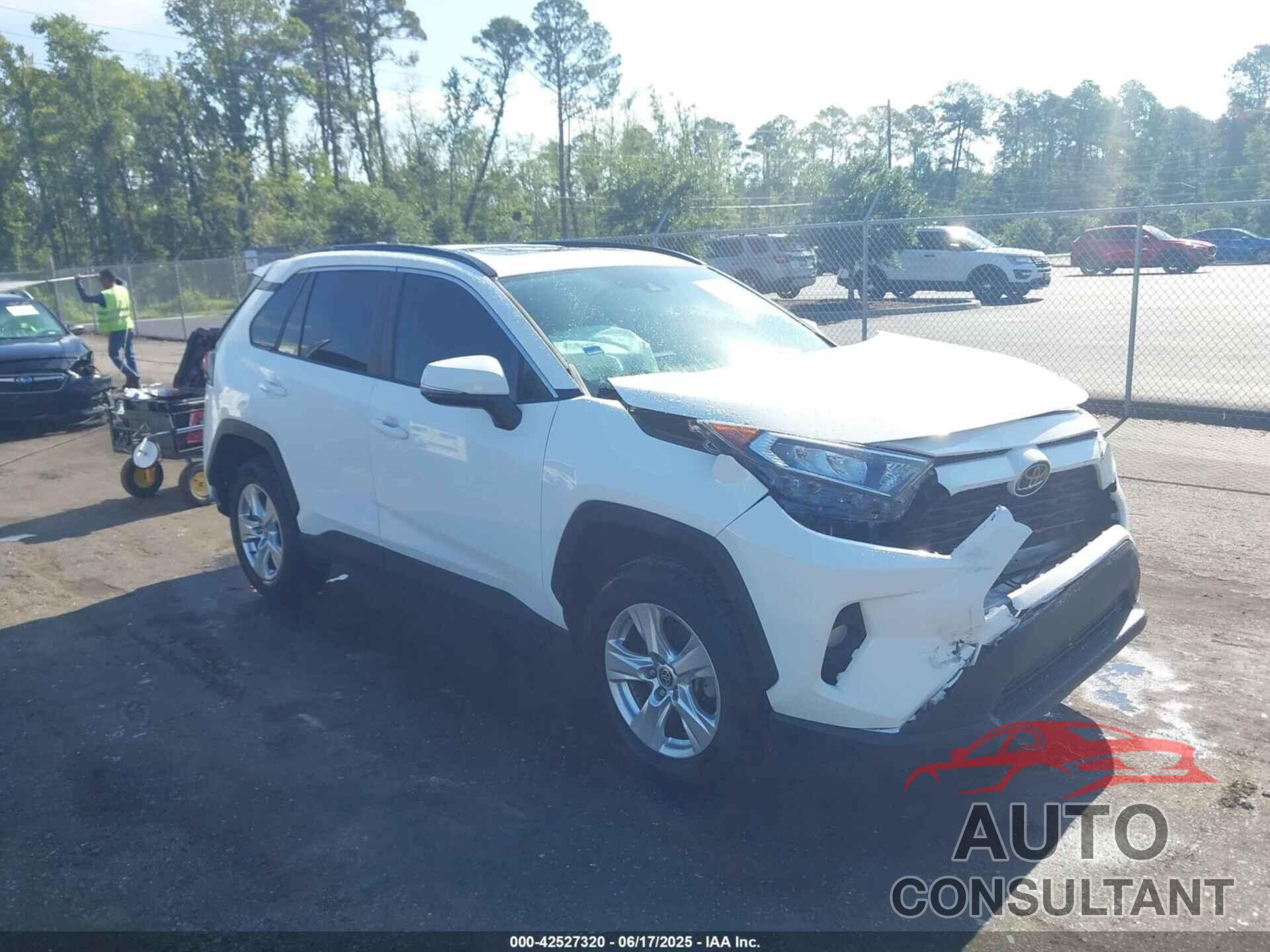 TOYOTA RAV4 2021 - 2T3W1RFV6MC167531