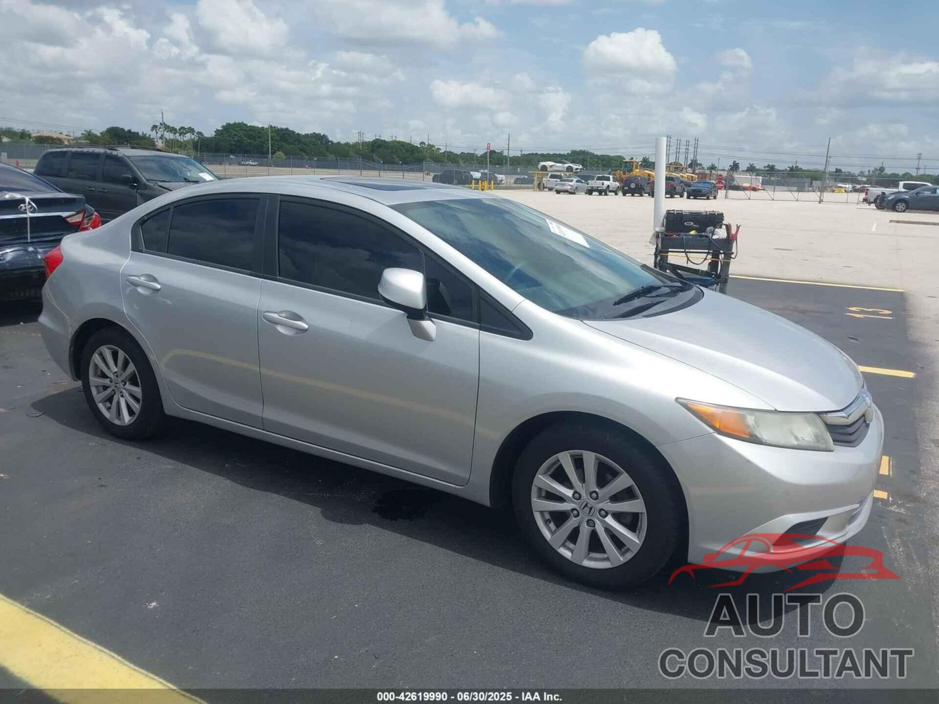 HONDA CIVIC 2012 - 19XFB2F88CE021493