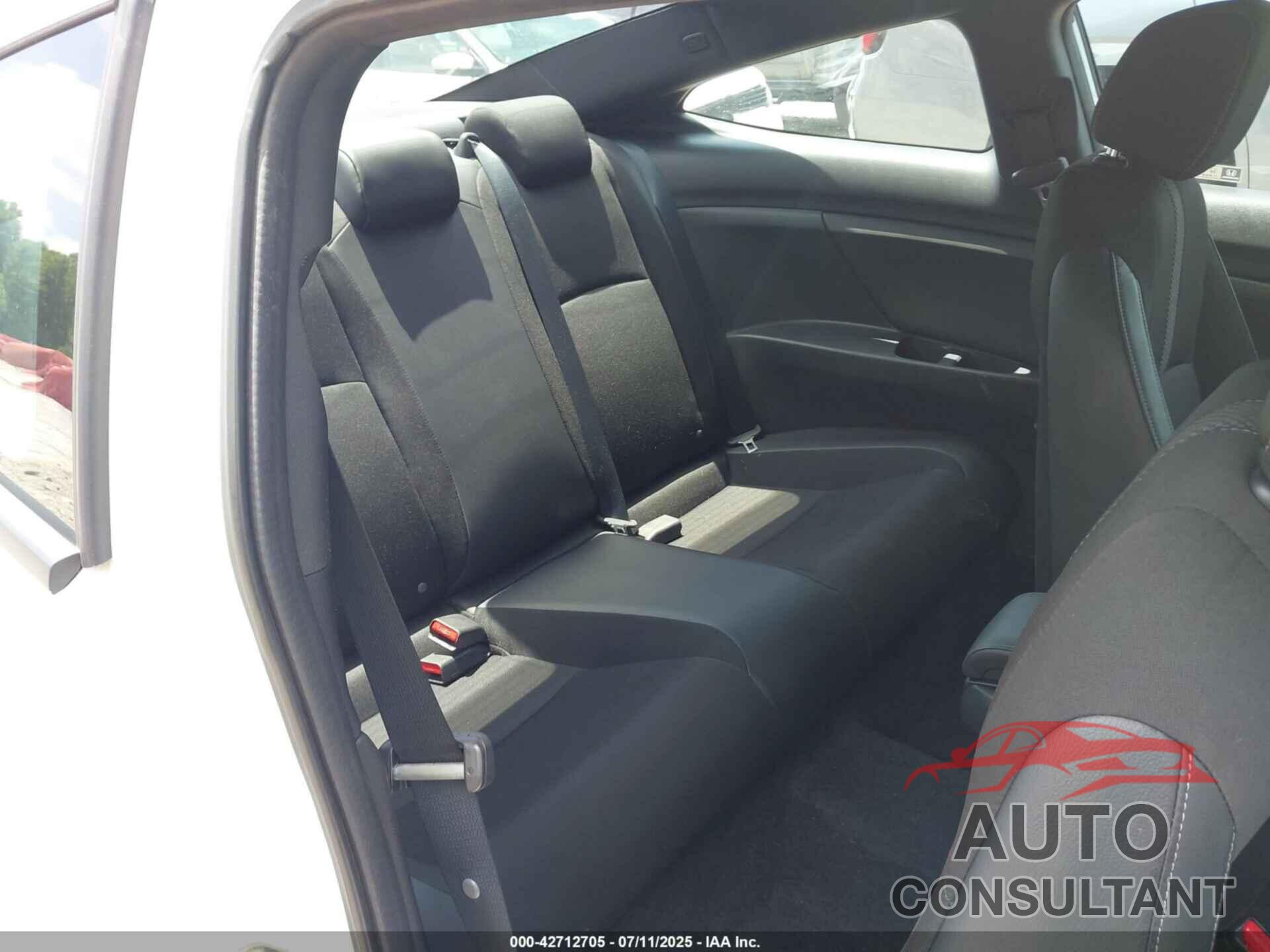 HONDA CIVIC 2019 - 2HGFC4B88KH300607