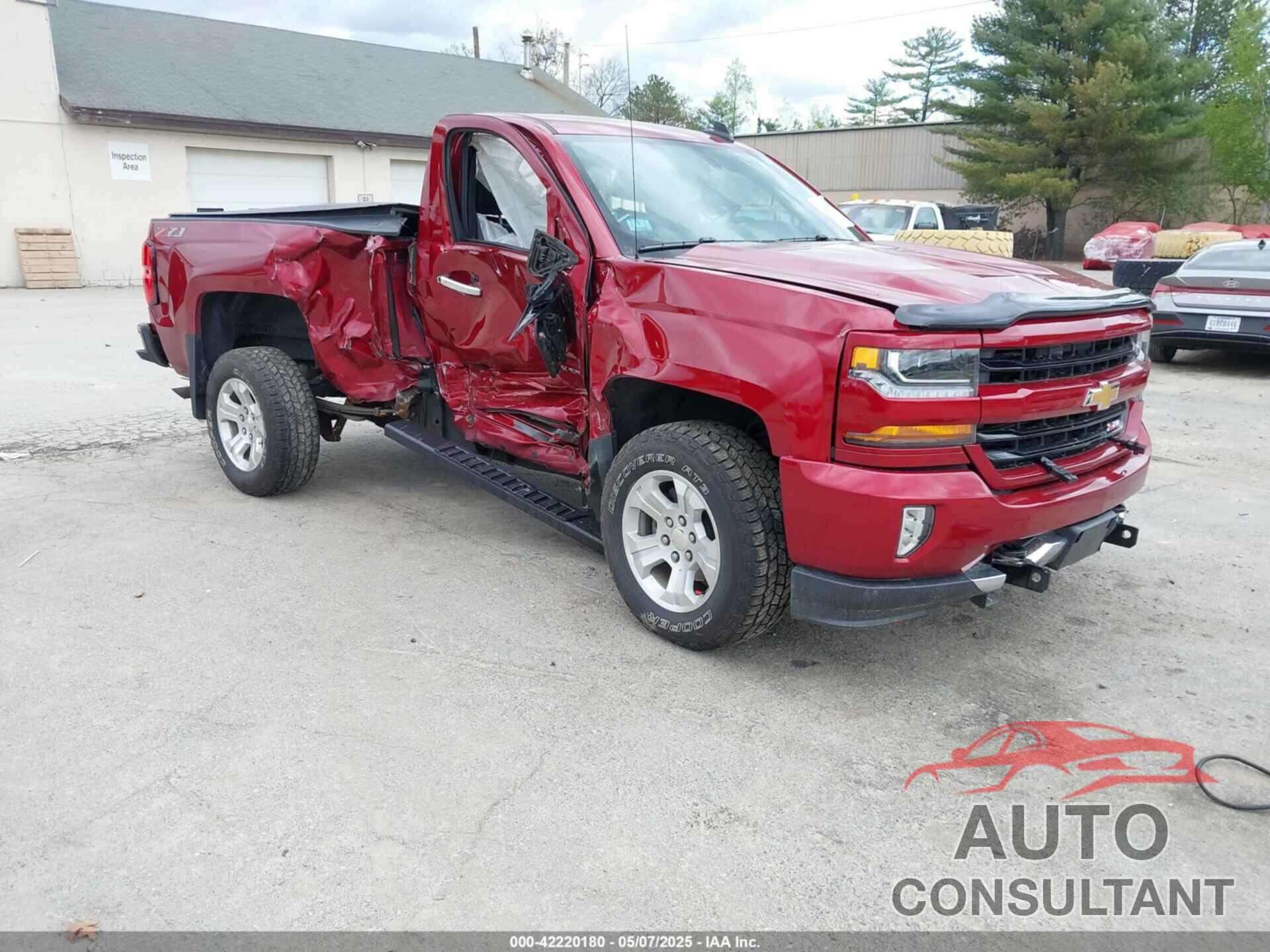 CHEVROLET SILVERADO 1500 2018 - 1GCNKREC9JZ262636