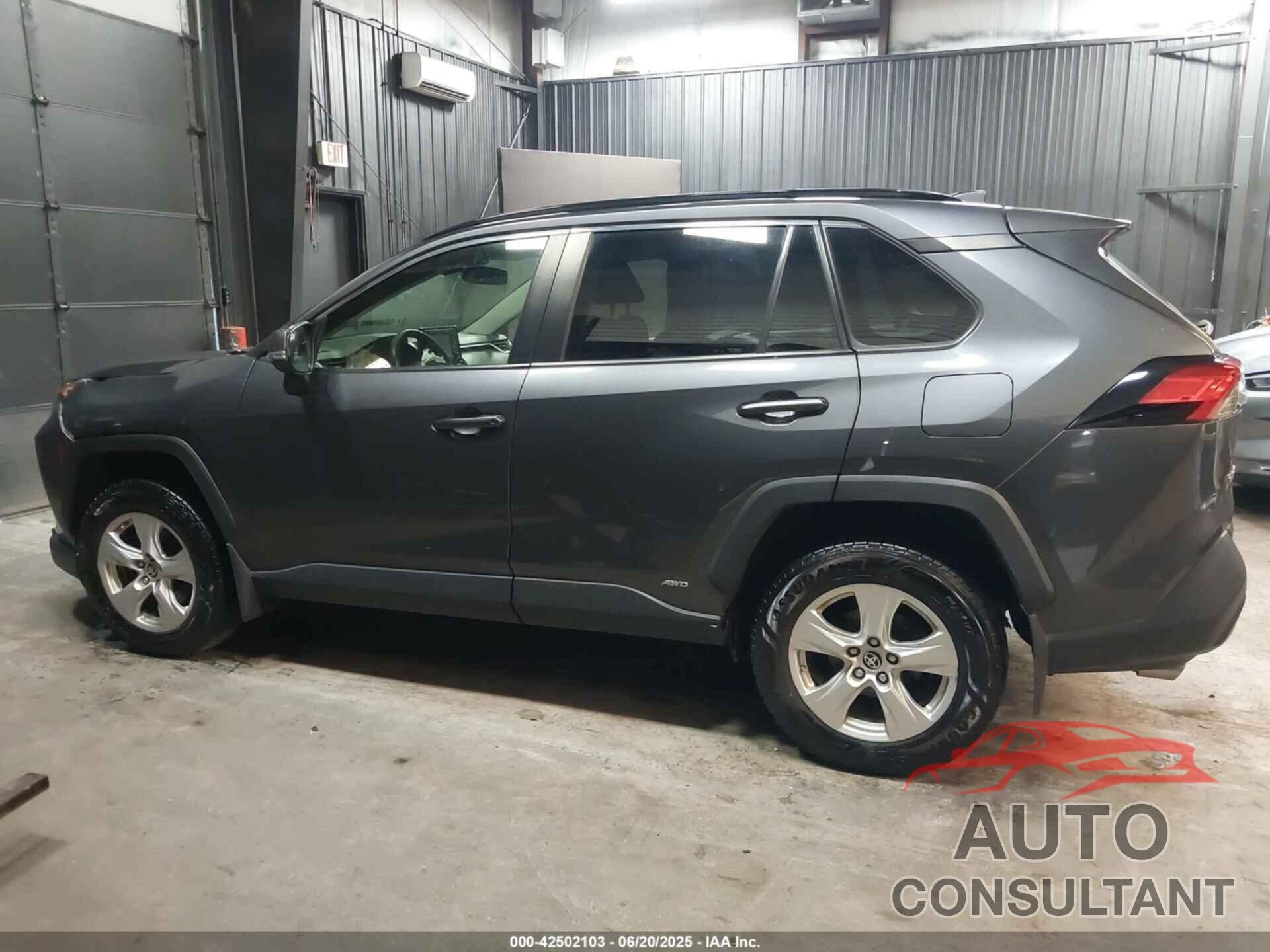 TOYOTA RAV4 HYBRID 2019 - JTMMWRFV8KD036053