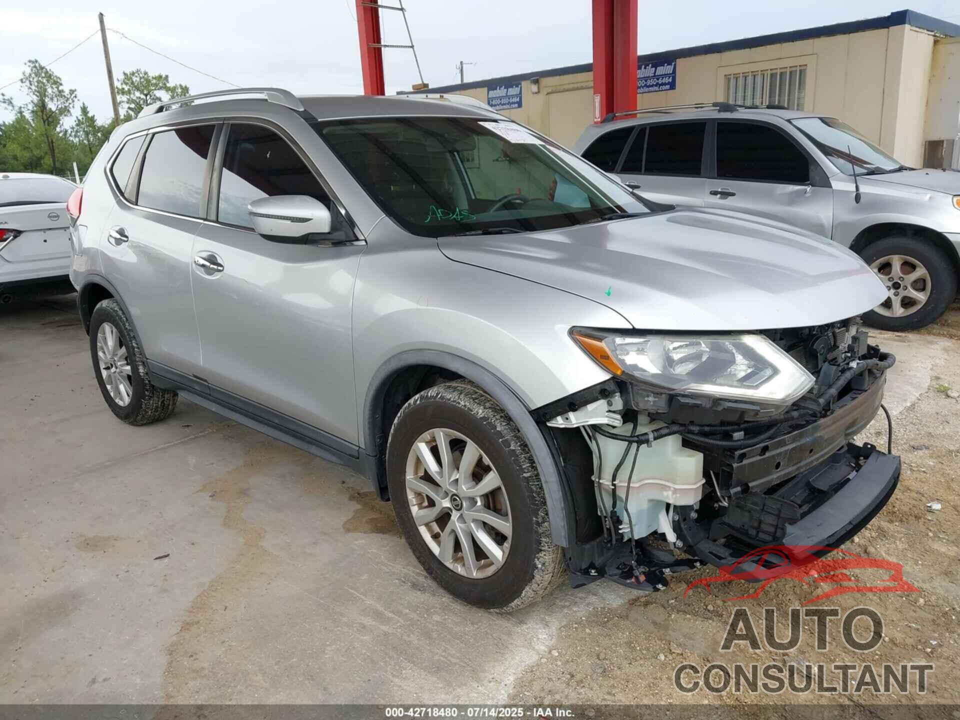 NISSAN ROGUE 2017 - KNMAT2MT6HP614243