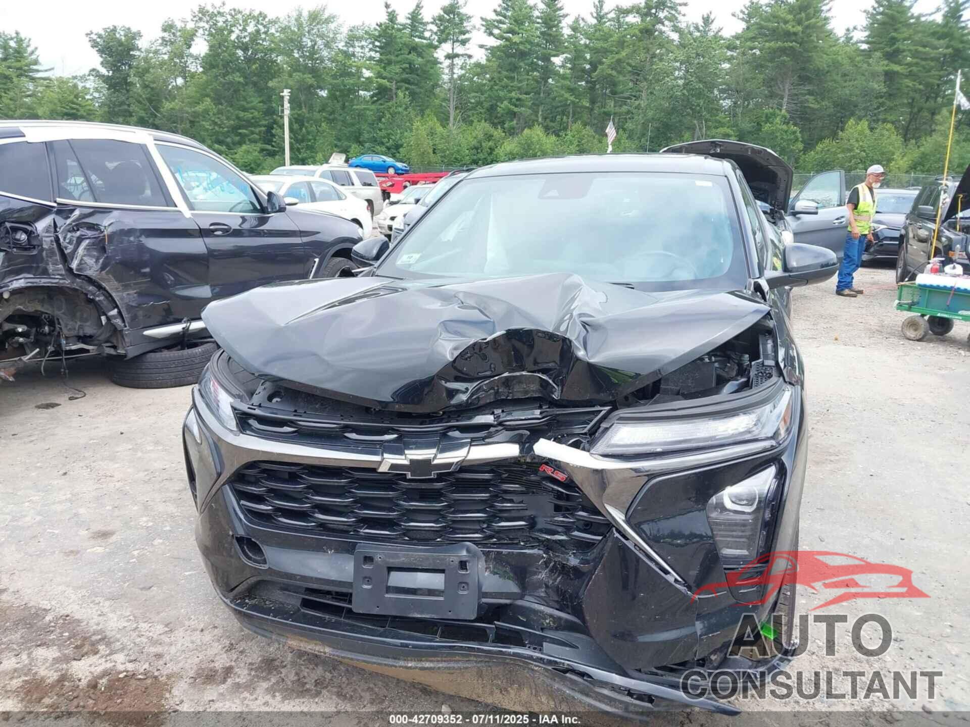 CHEVROLET TRAX 2024 - KL77LGE28RC103636