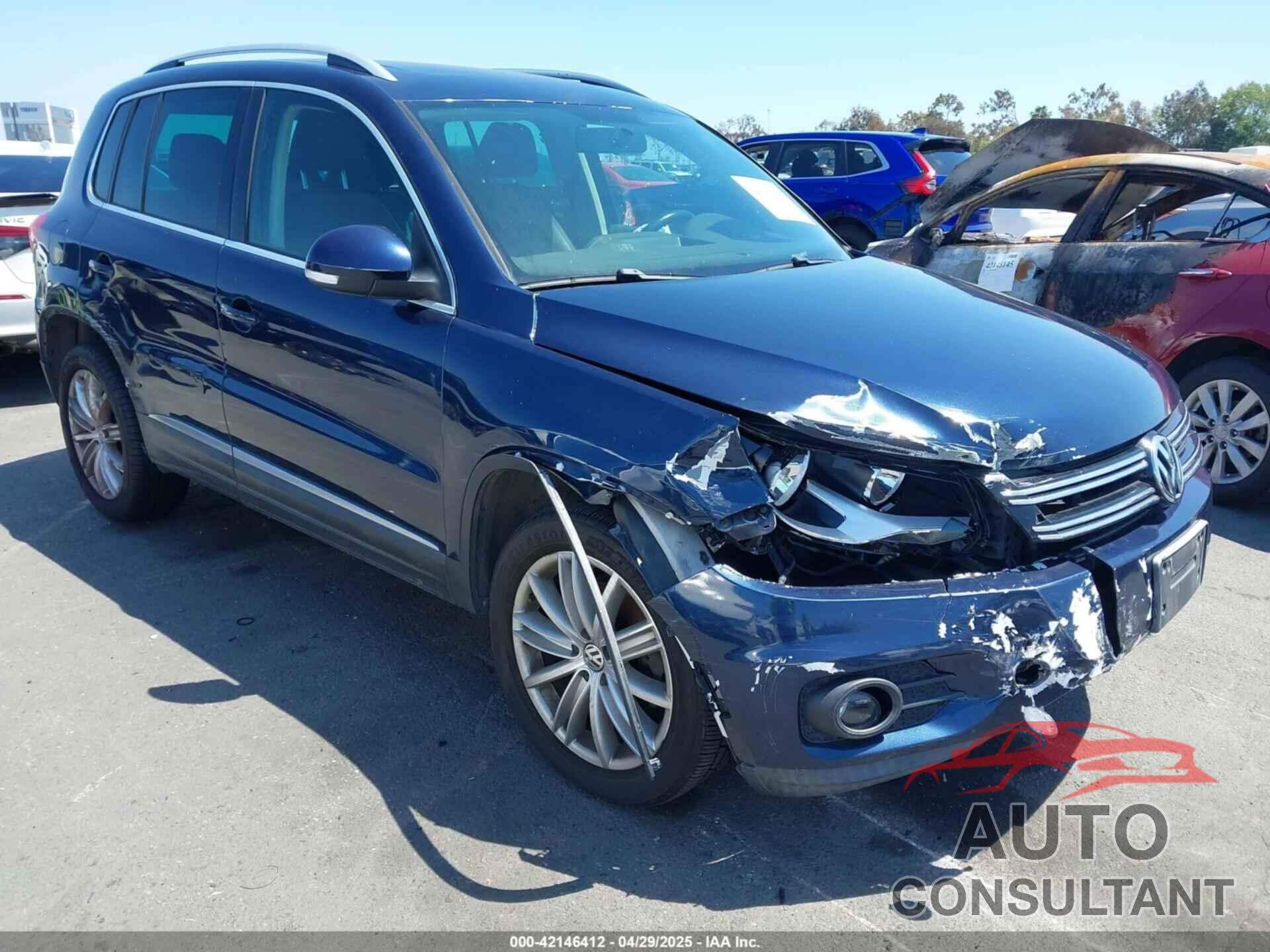 VOLKSWAGEN TIGUAN 2013 - WVGAV7AX8DW558512