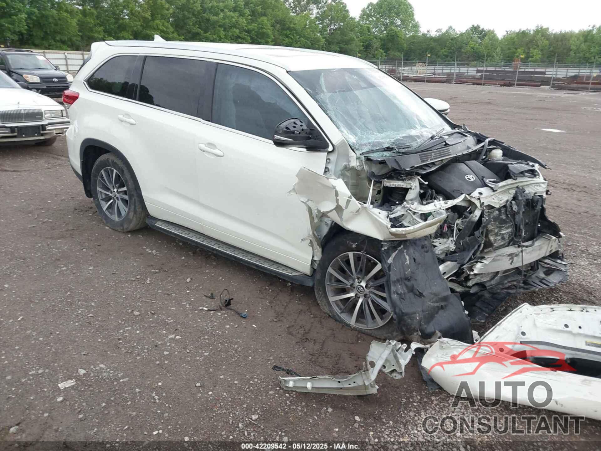TOYOTA HIGHLANDER 2017 - 5TDJZRFH9HS515504