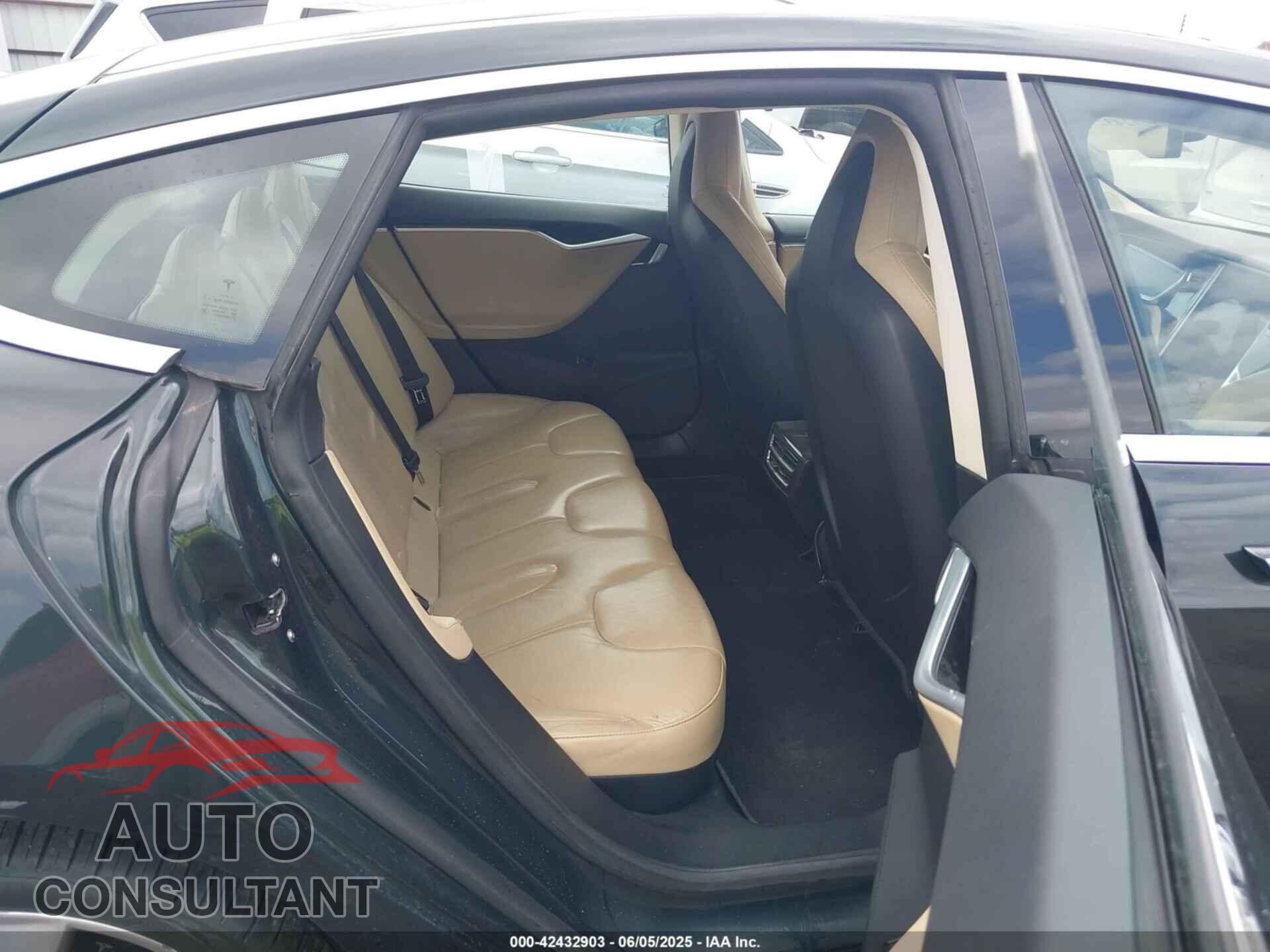 TESLA MODEL S 2013 - 5YJSA1DG9DFP06457