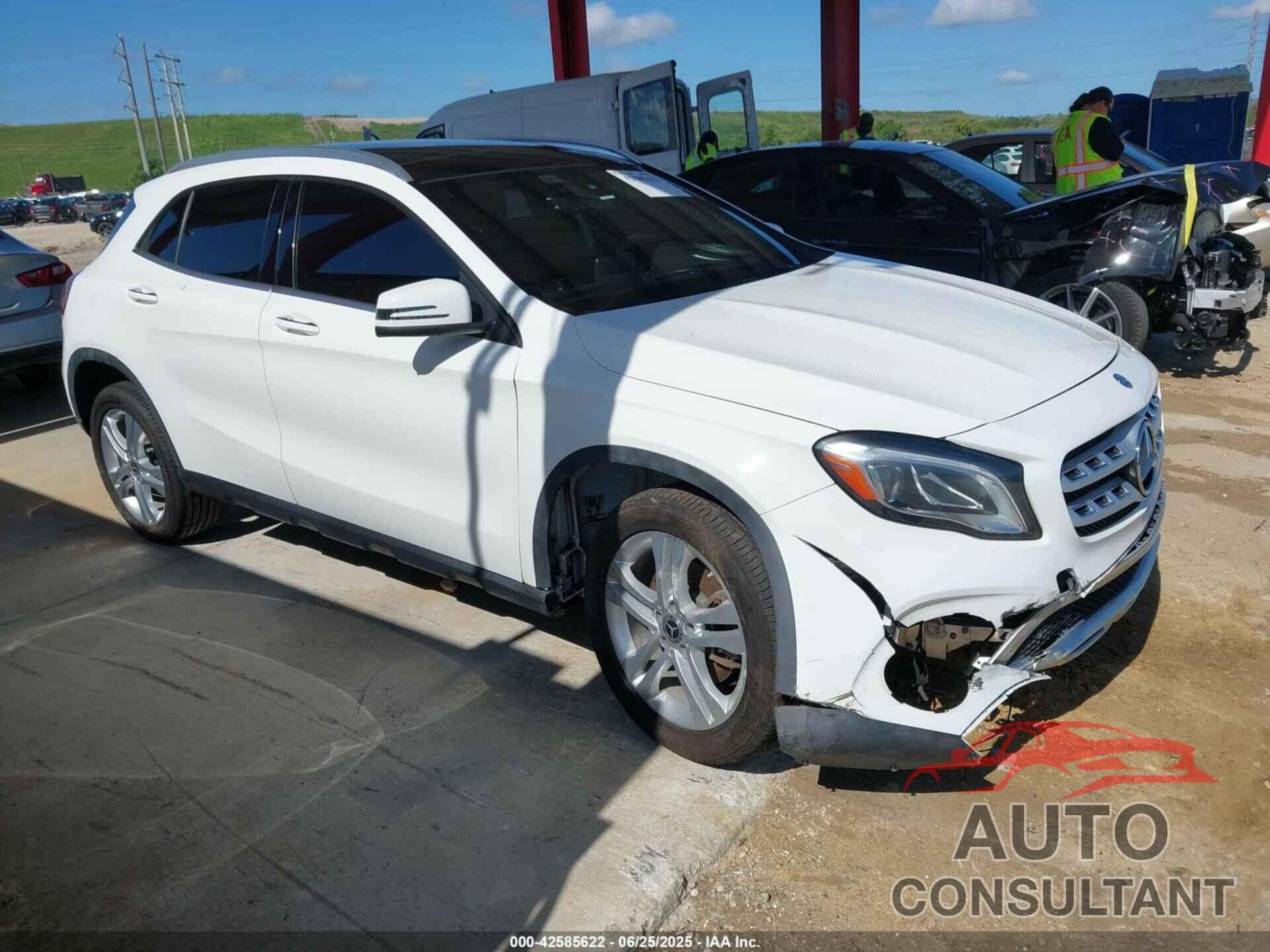 MERCEDES-BENZ GLA 250 2019 - WDCTG4EB4KU001815