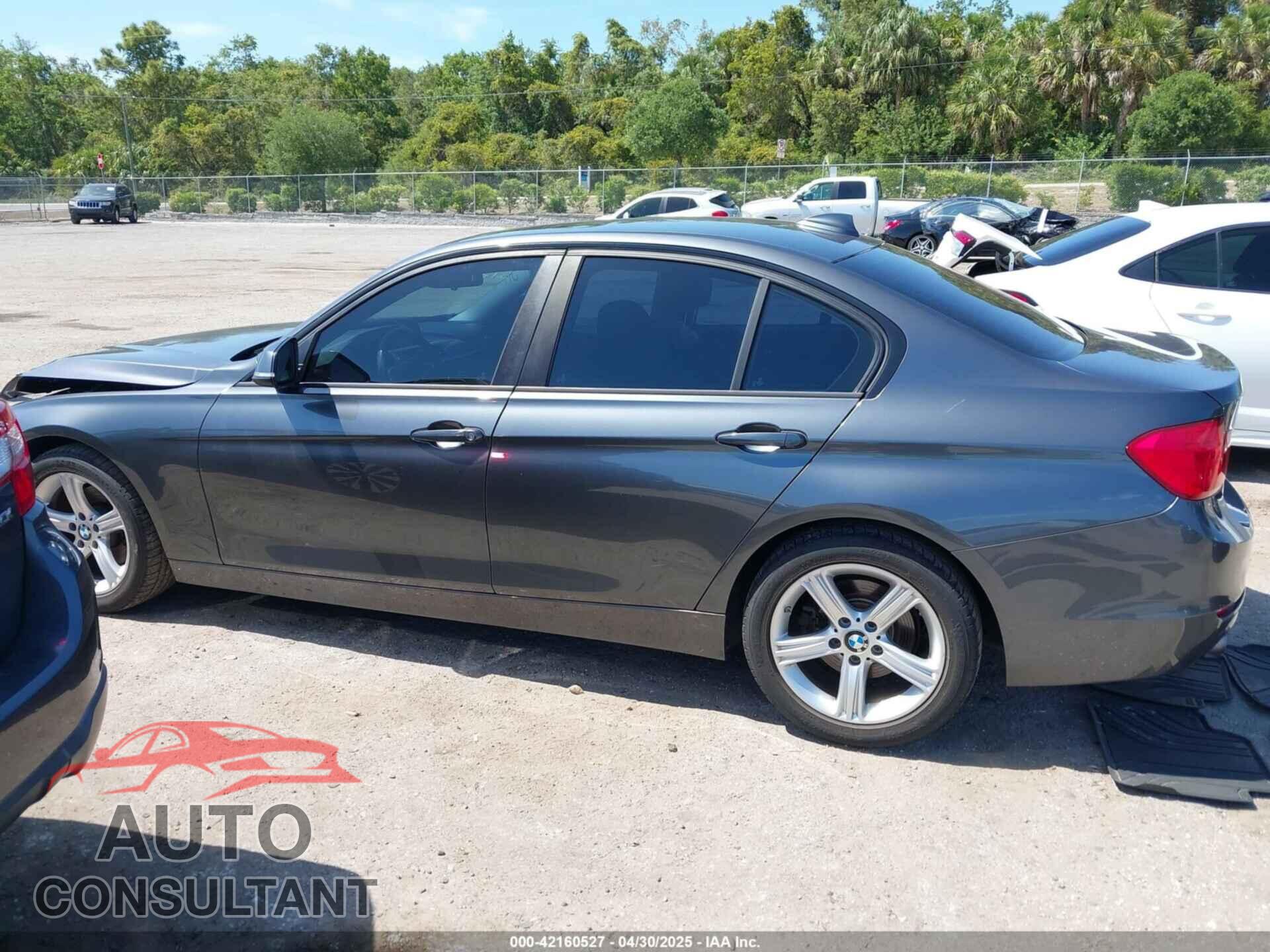 BMW 320I 2014 - WBA3B1C58EK131271