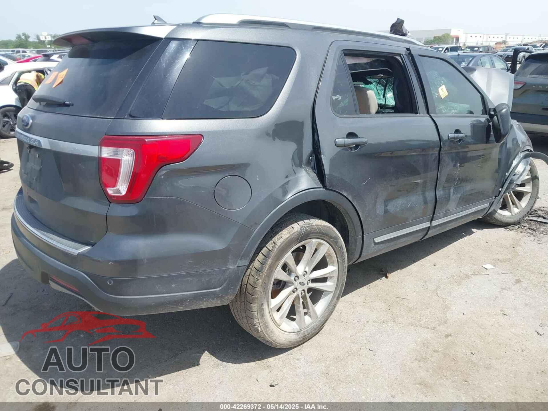 FORD EXPLORER 2018 - 1FM5K7D81JGB99167