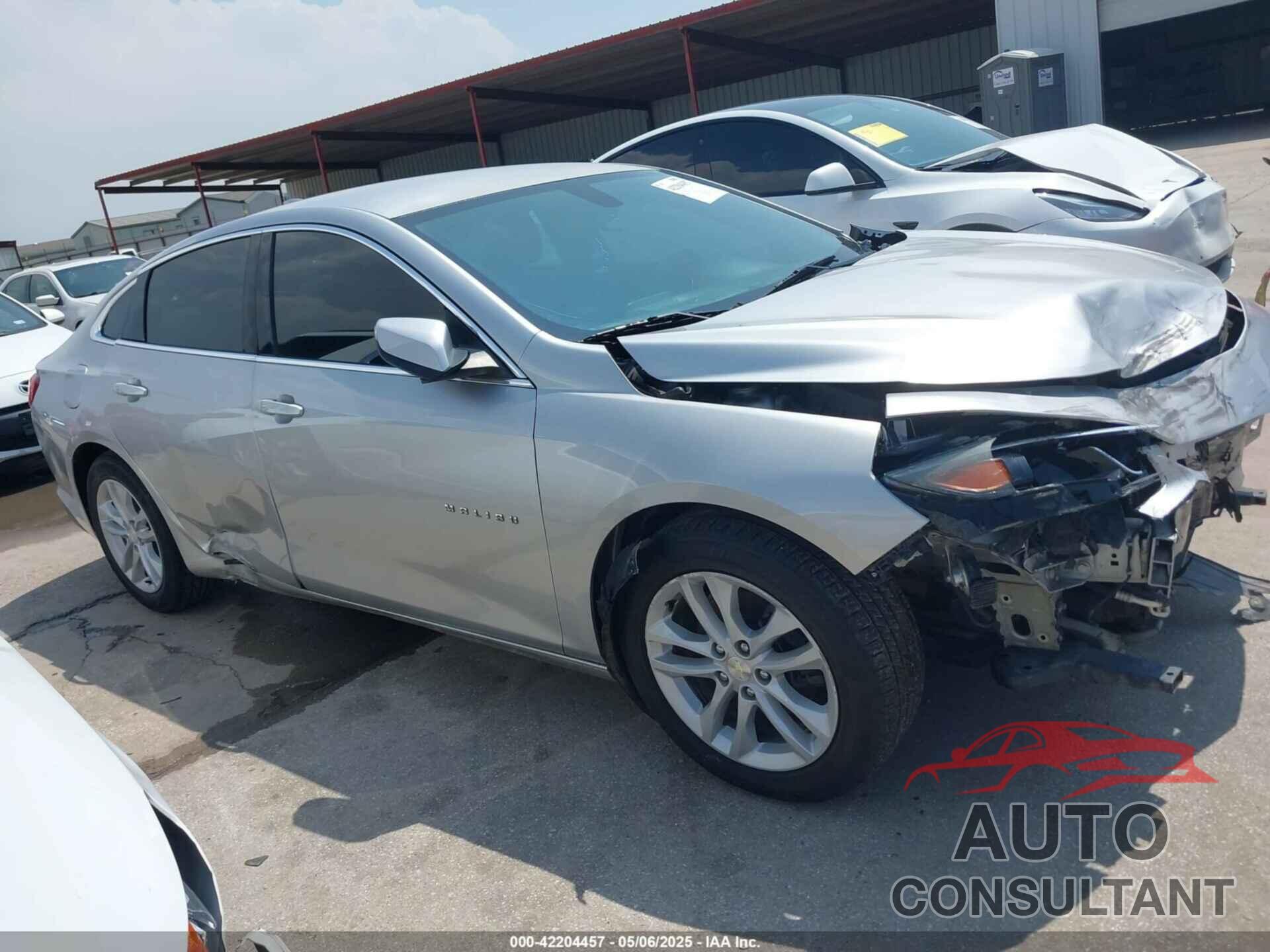 CHEVROLET MALIBU 2016 - 1G1ZE5ST3GF245811