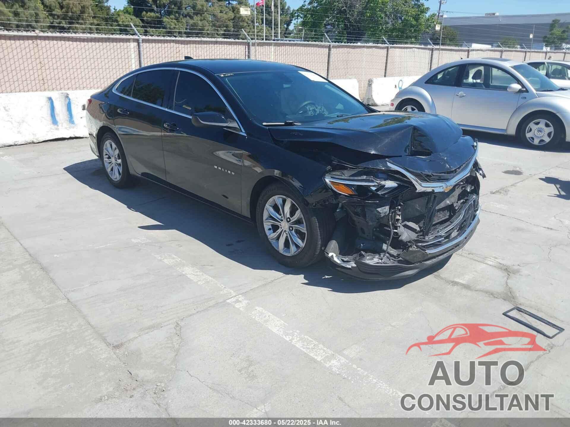 CHEVROLET MALIBU 2019 - 1G1ZD5ST2KF139135