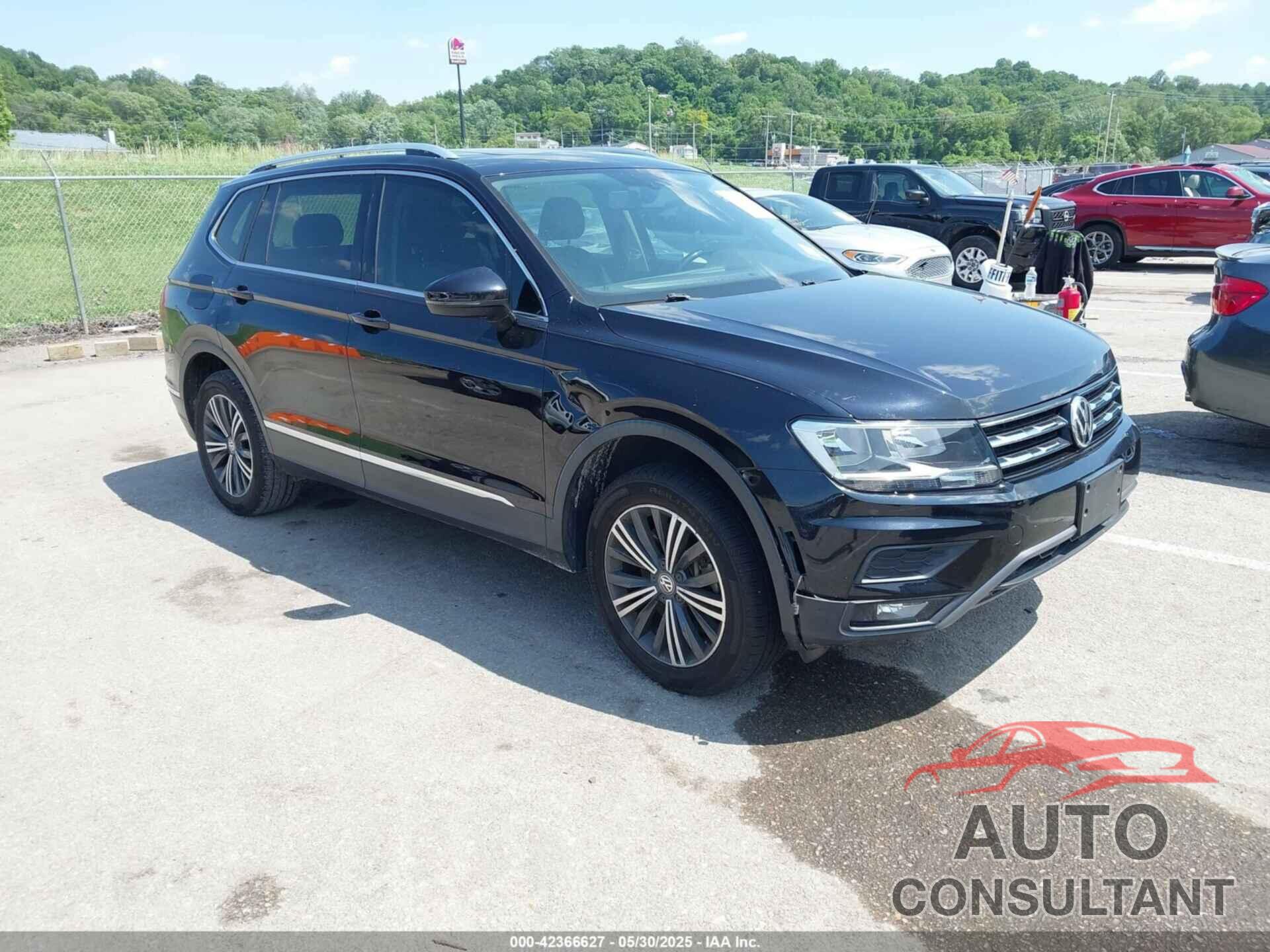 VOLKSWAGEN TIGUAN 2018 - 3VV2B7AX9JM051858