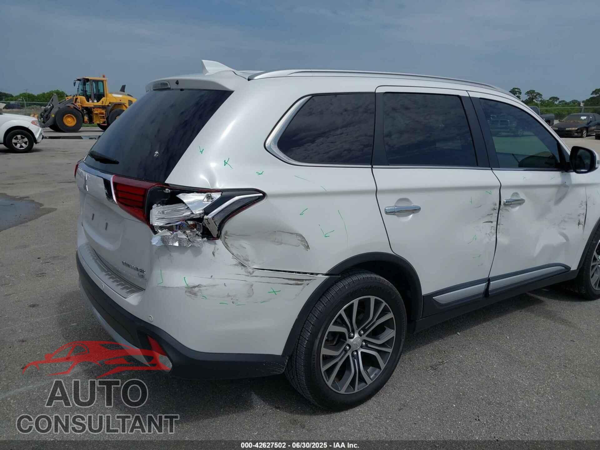 MITSUBISHI OUTLANDER 2017 - JA4AD3A32HZ046675