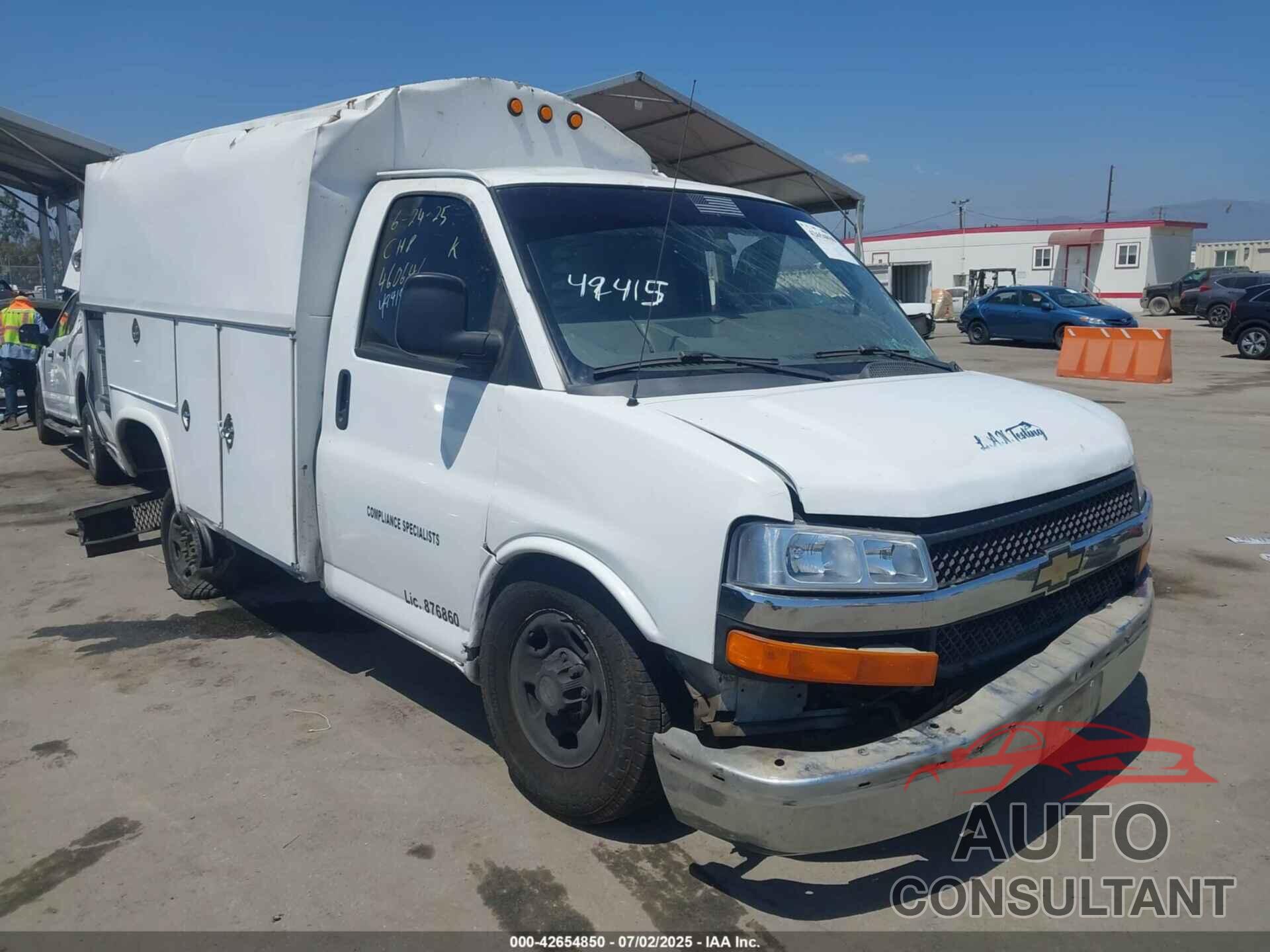 CHEVROLET EXPRESS CUTAWAY 2012 - 1GB0G2CG5C1202349