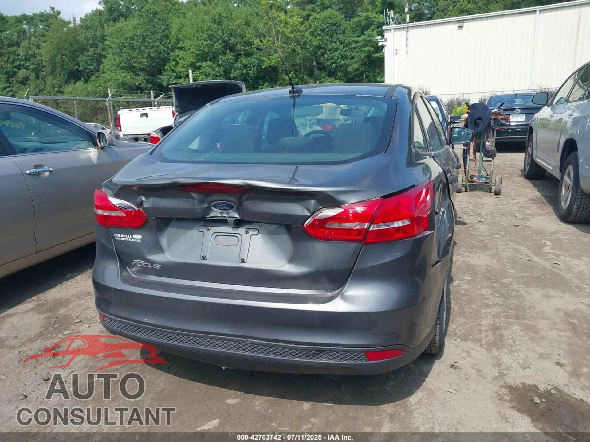 FORD FOCUS 2016 - 1FADP3E25GL367452