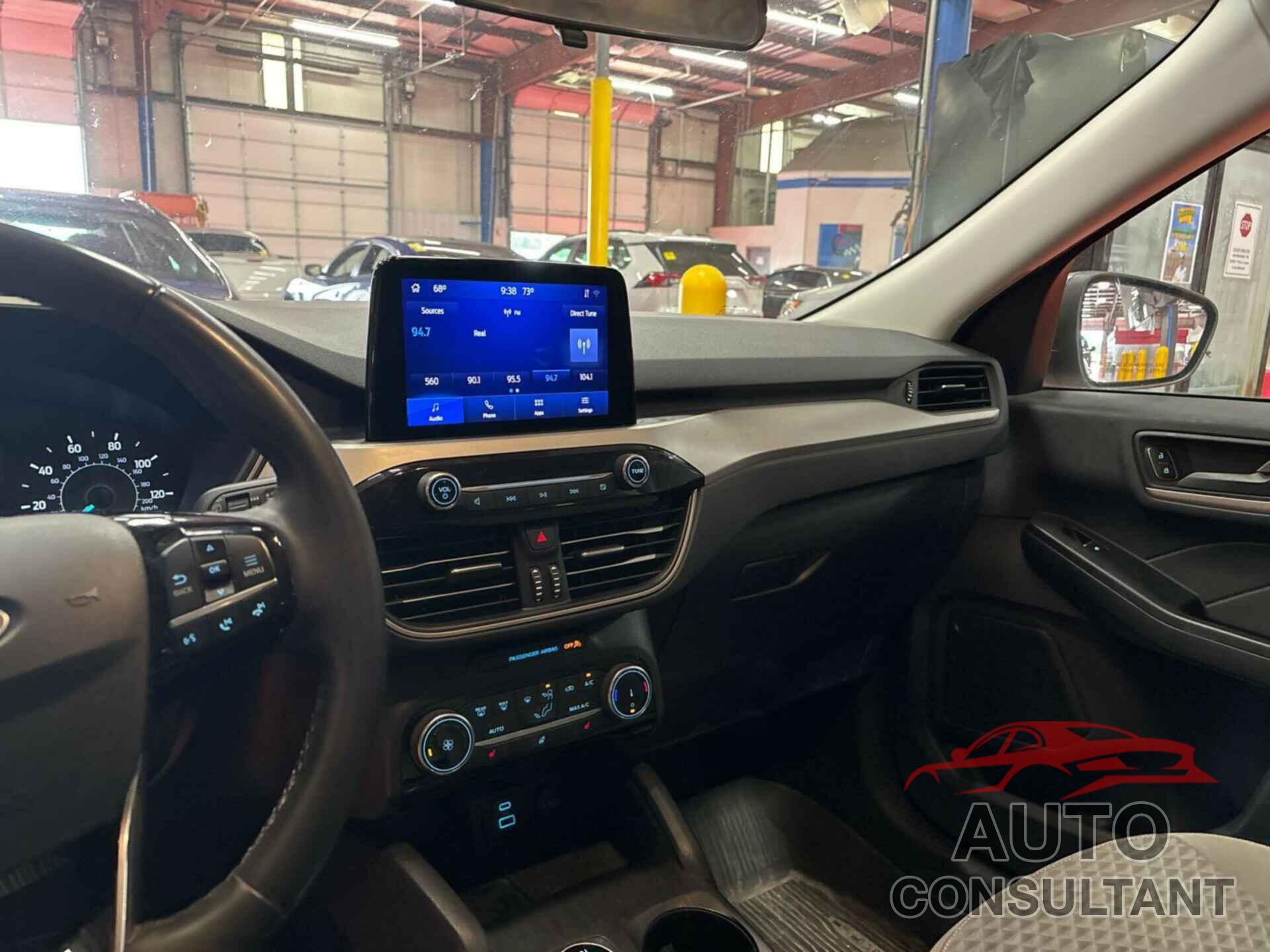 FORD ESCAPE 2022 - 1FMCU9G62NUA68005