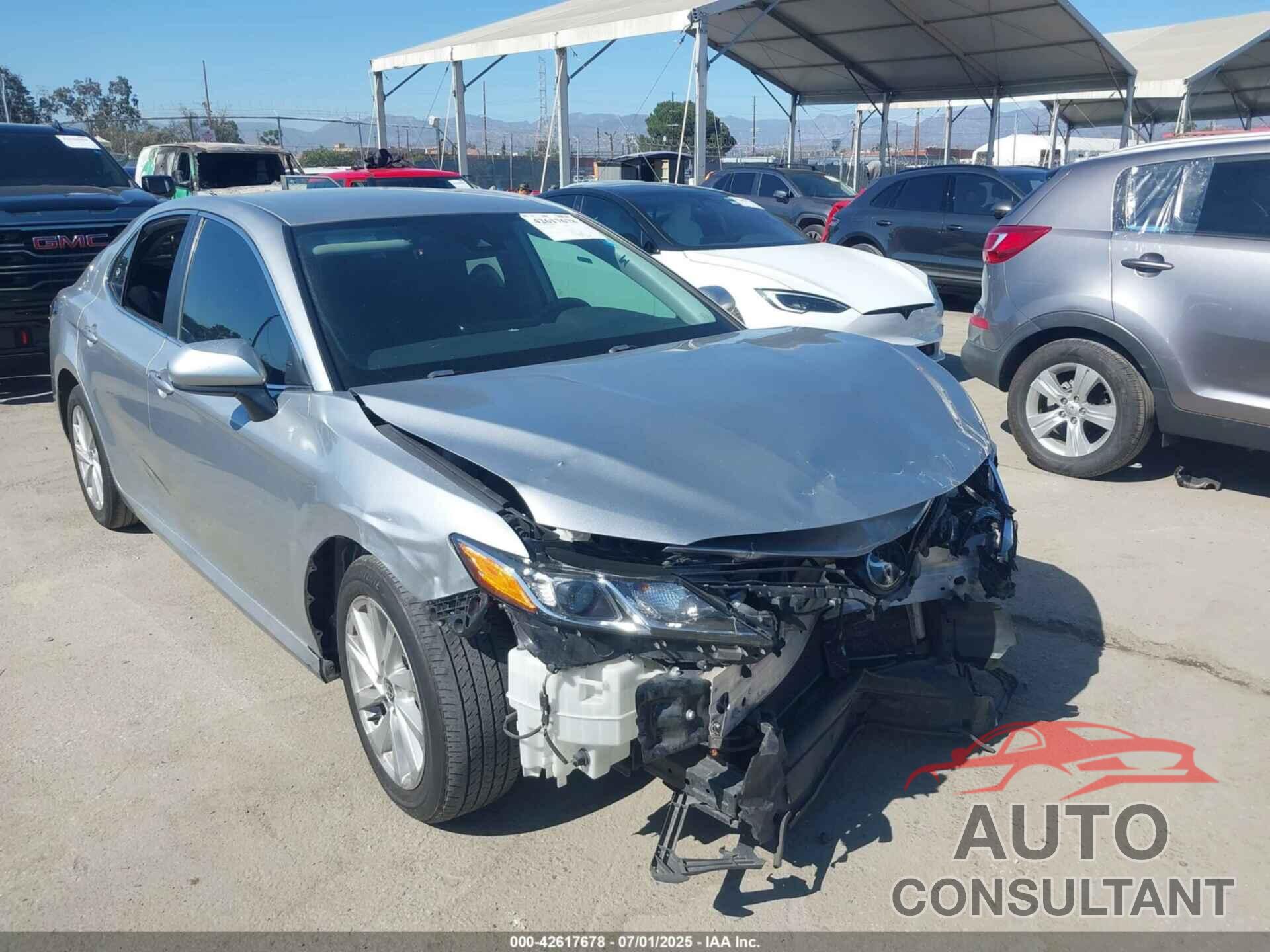 TOYOTA CAMRY 2021 - 4T1C11AK7MU466499