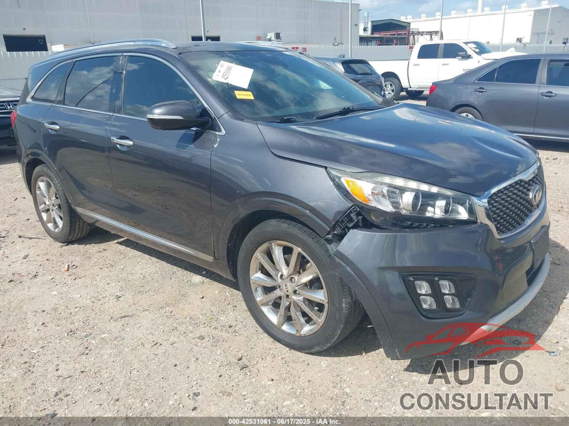 KIA SORENTO 2018 - 5XYPK4A57JG374286