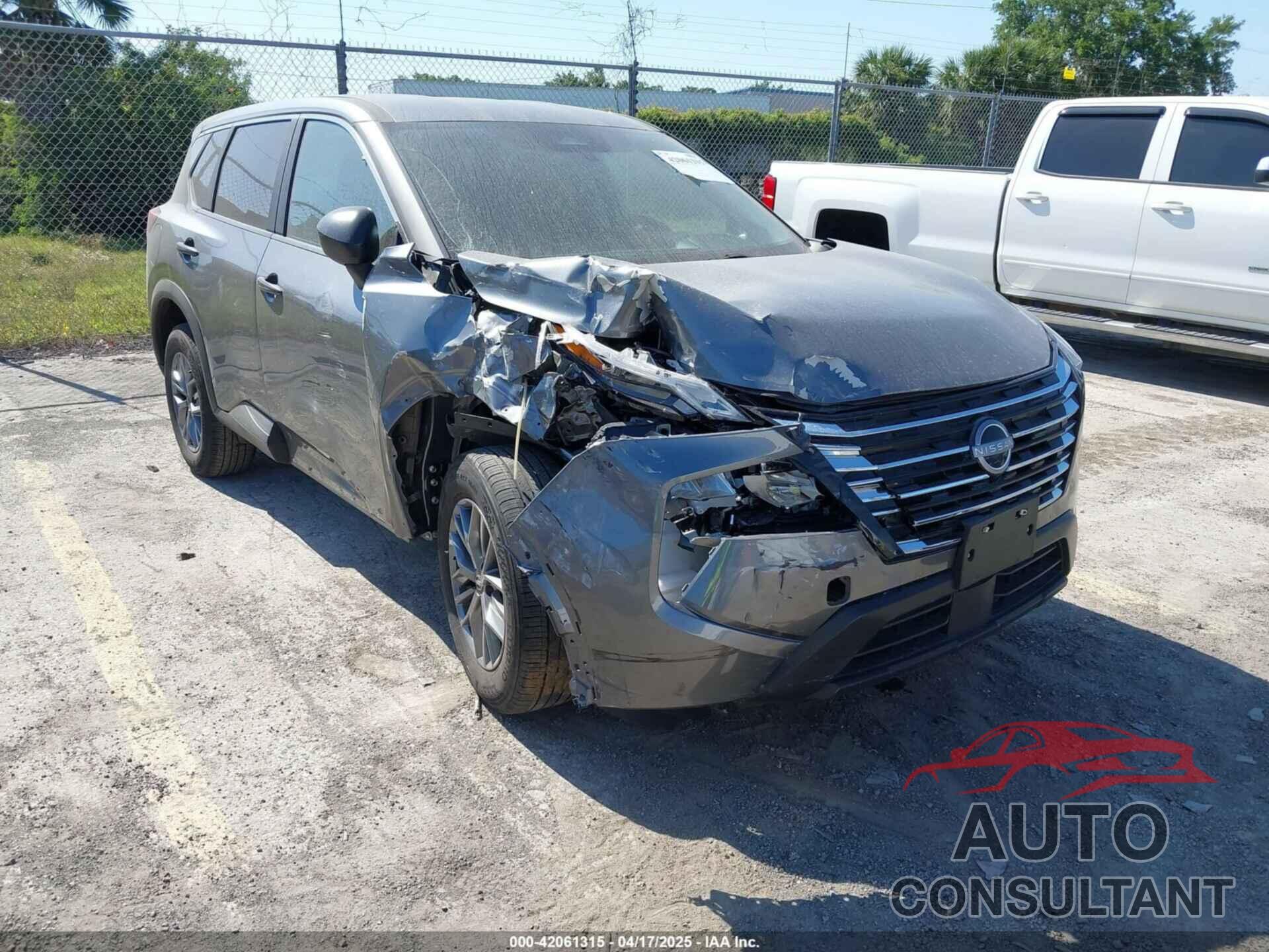 NISSAN ROGUE 2024 - 5N1BT3AB2RC723079