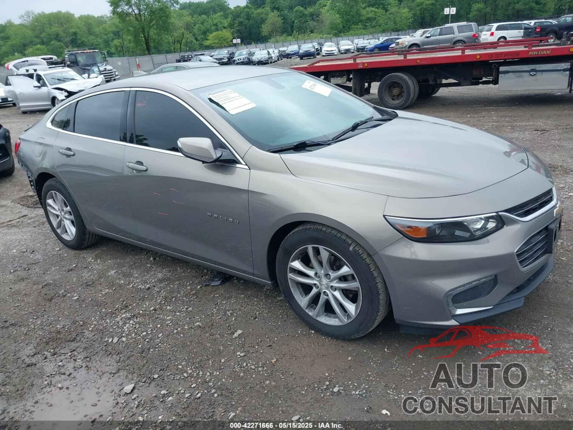 CHEVROLET MALIBU 2017 - 1G1ZE5ST7HF149195