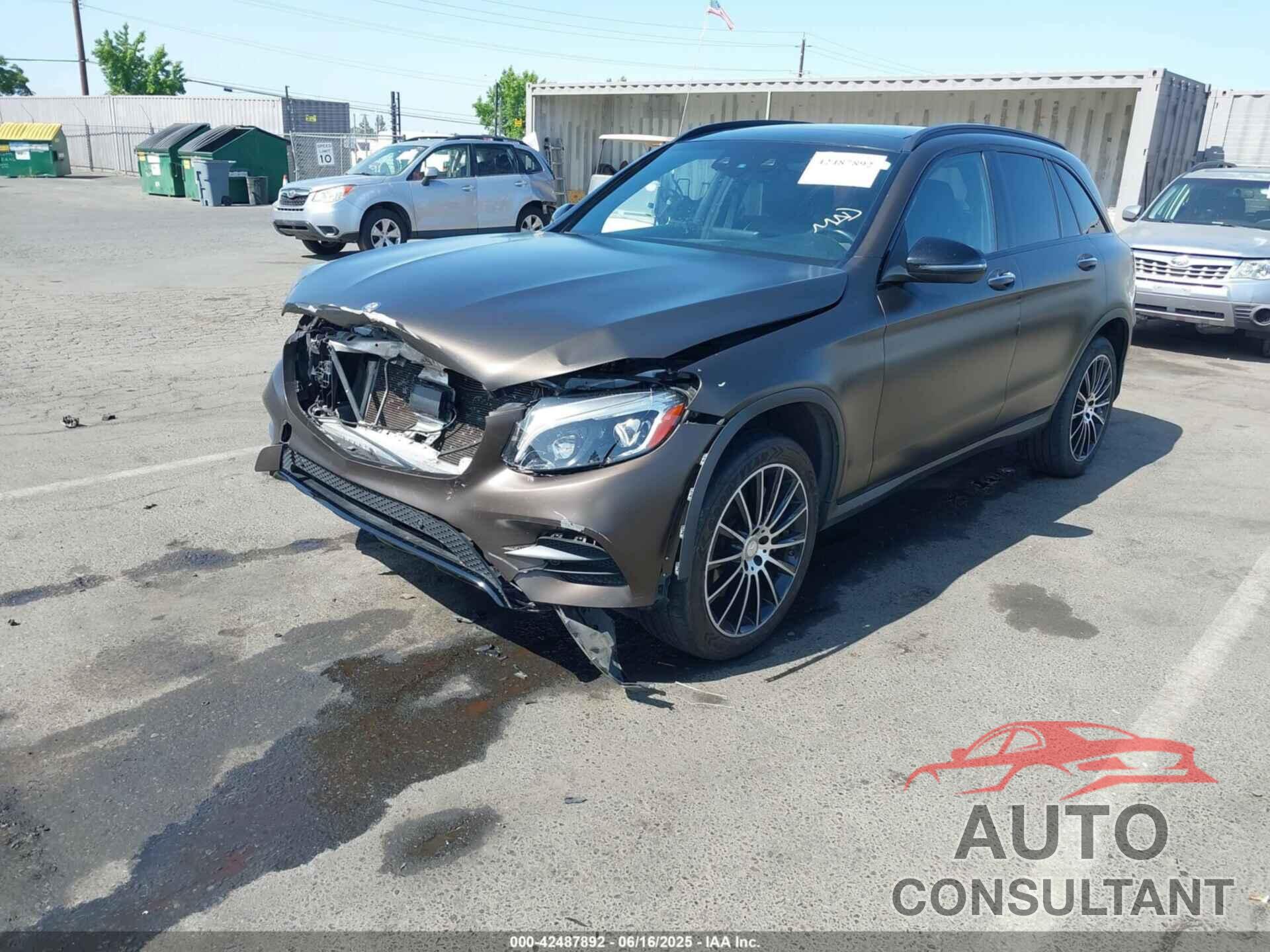 MERCEDES-BENZ GLC 300 2016 - WDC0G4KB8GF002520