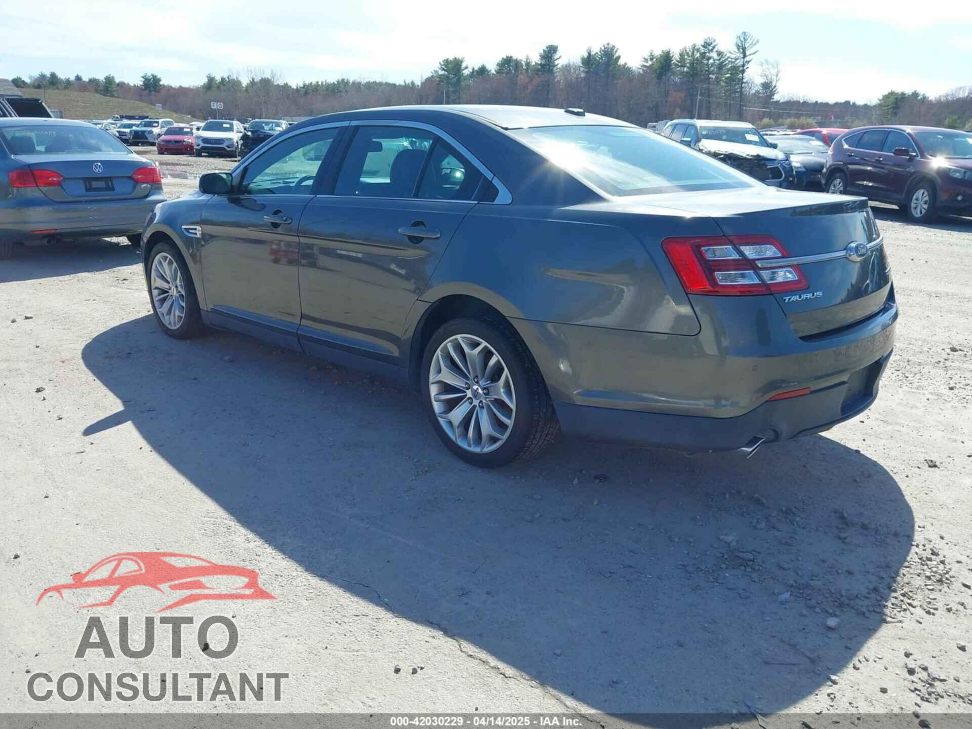 FORD TAURUS 2017 - 1FAHP2F86HG120952
