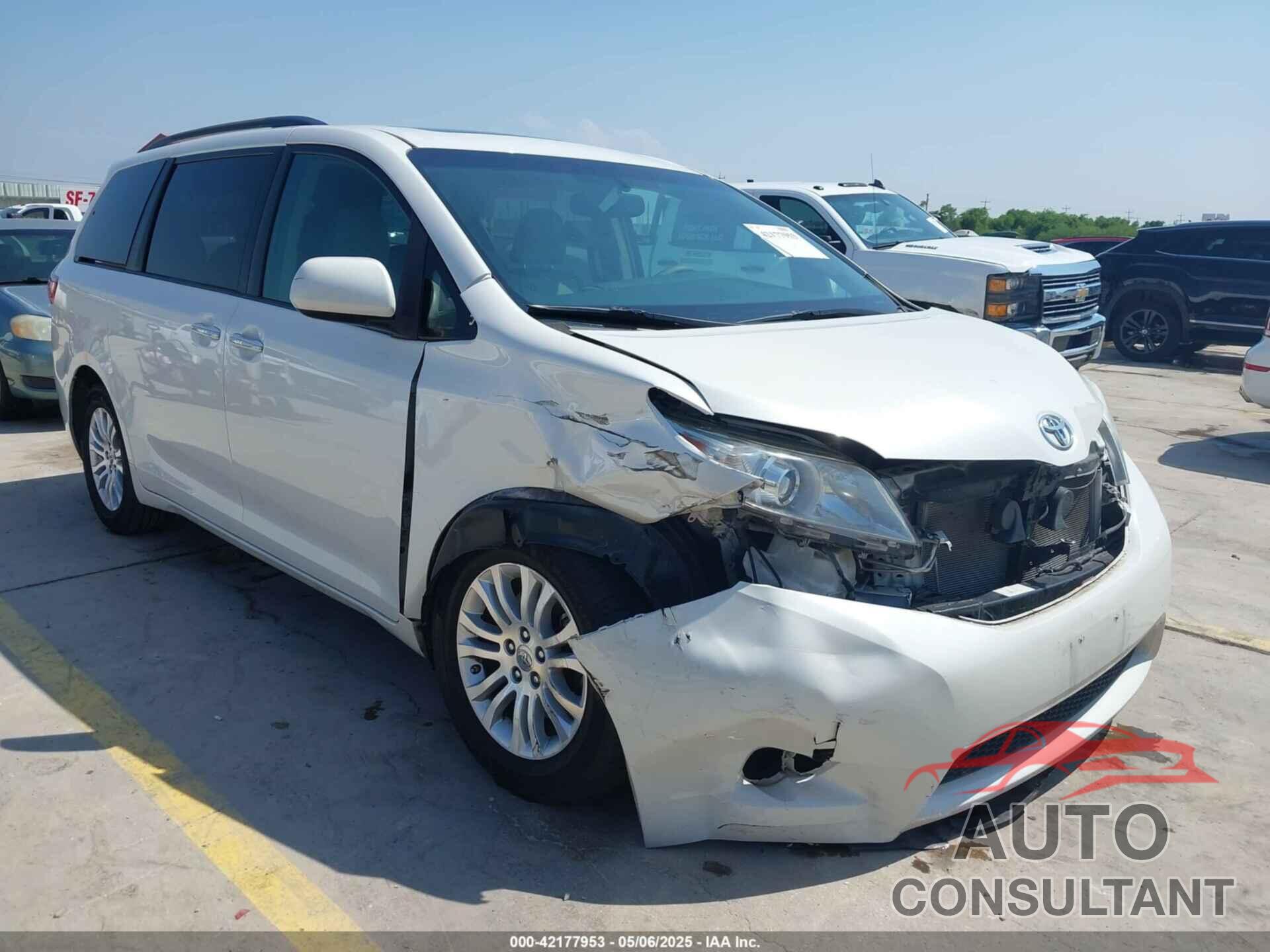 TOYOTA SIENNA 2015 - 5TDYK3DC3FS549992