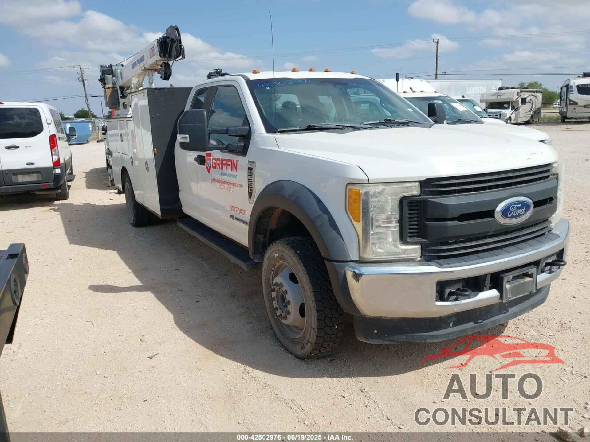 FORD F-550 CHASSIS 2017 - 1FD0X5HT7HEE32327