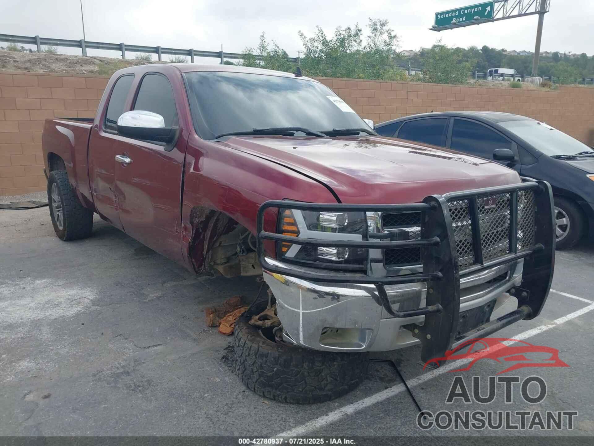 CHEVROLET SILVERADO 1500 2013 - 1GCRCSE01DZ138280