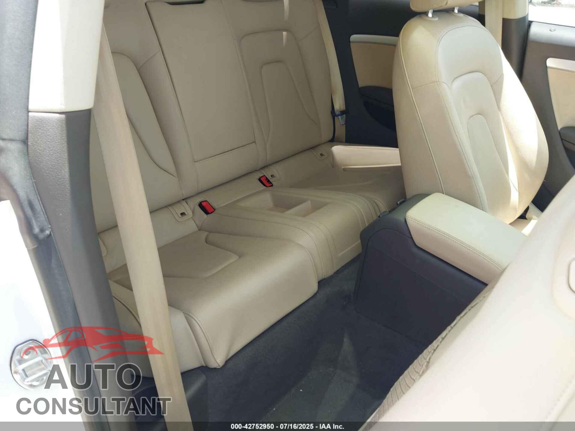 AUDI A5 2014 - WAUCFAFR9EA025663