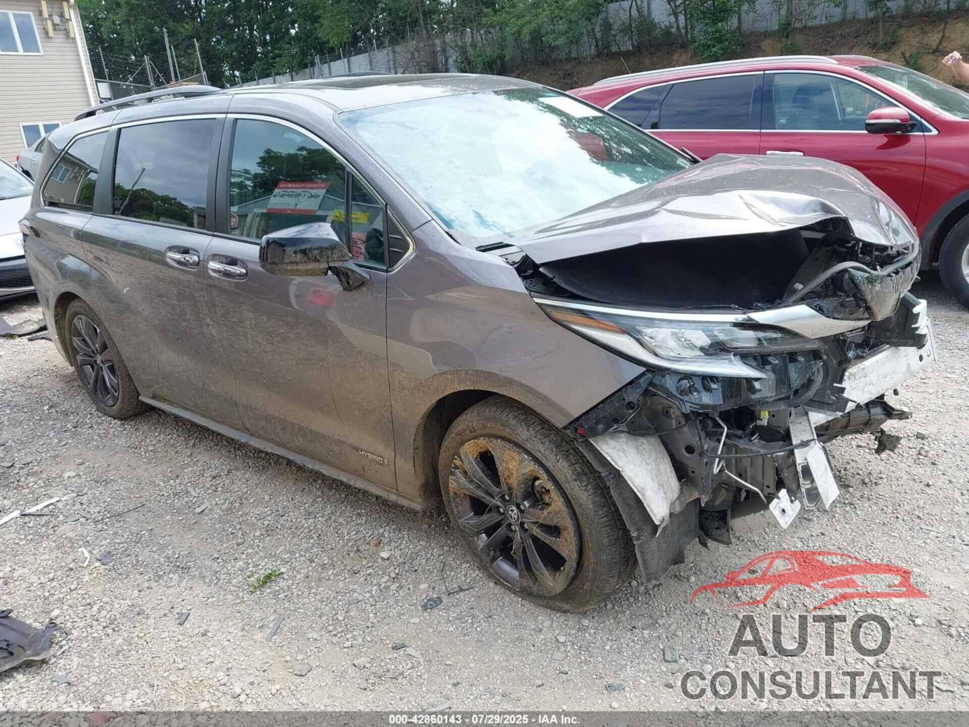 TOYOTA SIENNA 2021 - 5TDXRKEC7MS065630