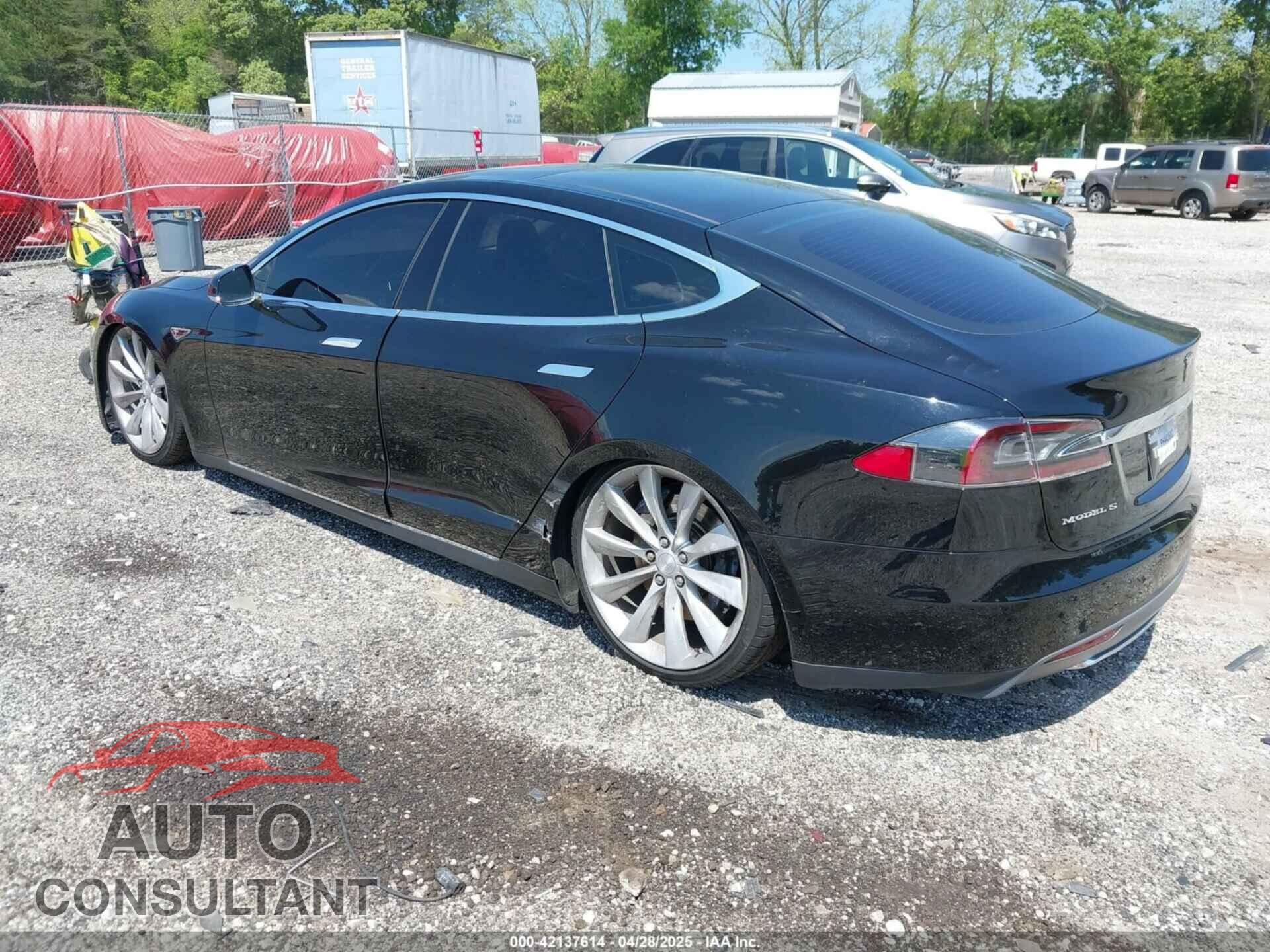 TESLA MODEL S 2013 - 5YJSA1DN9DFP13150