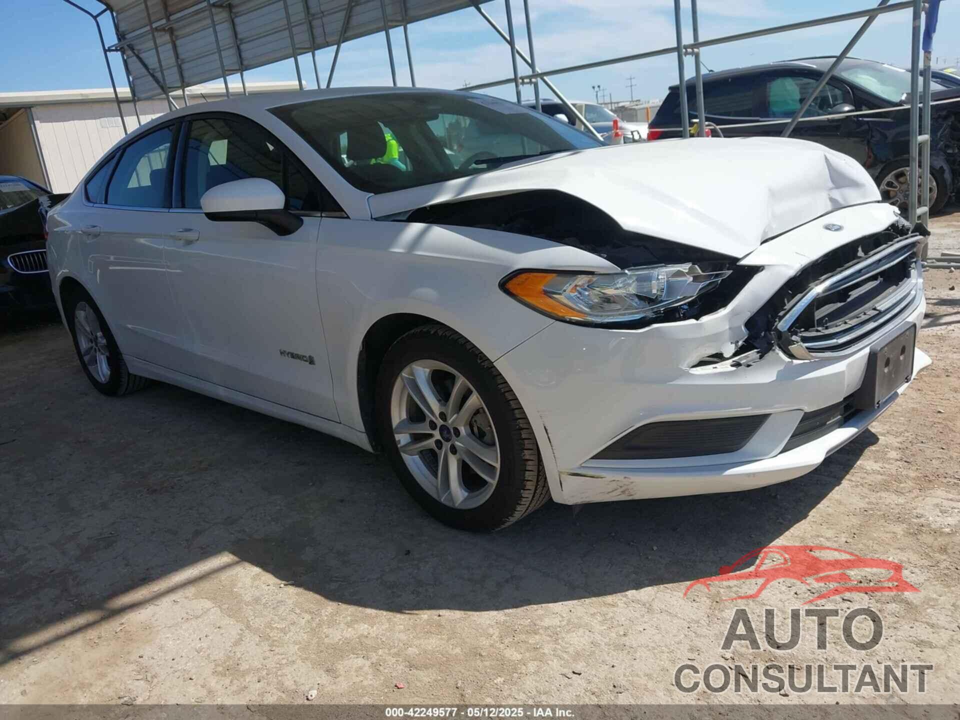 FORD FUSION HYBRID 2018 - 3FA6P0LU7JR197261
