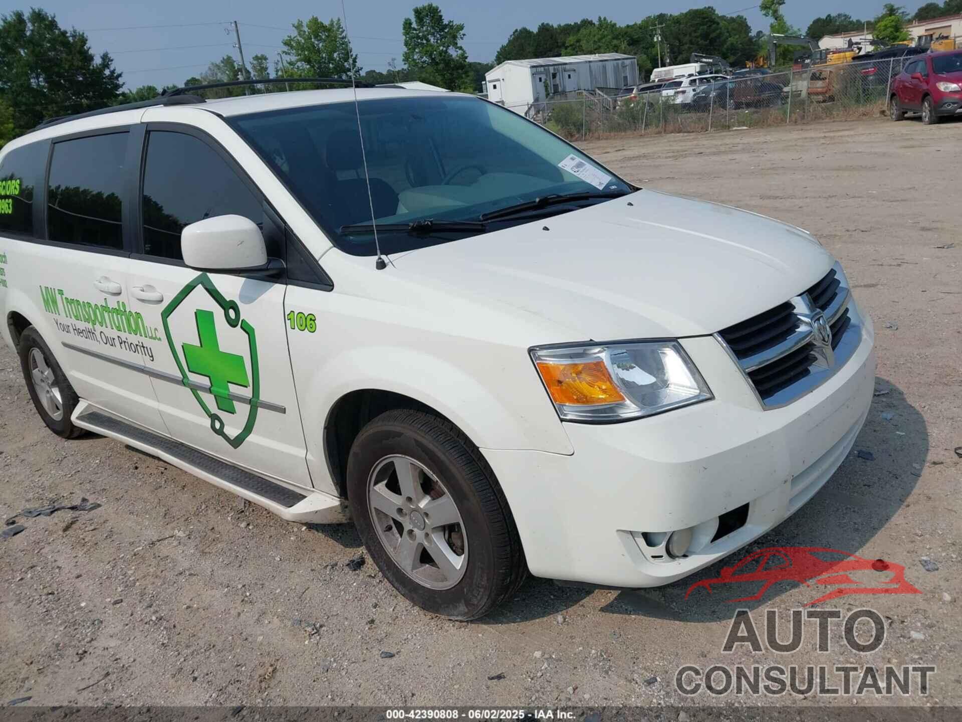 DODGE GRAND CARAVAN 2010 - 2D4RN5DX7AR144801