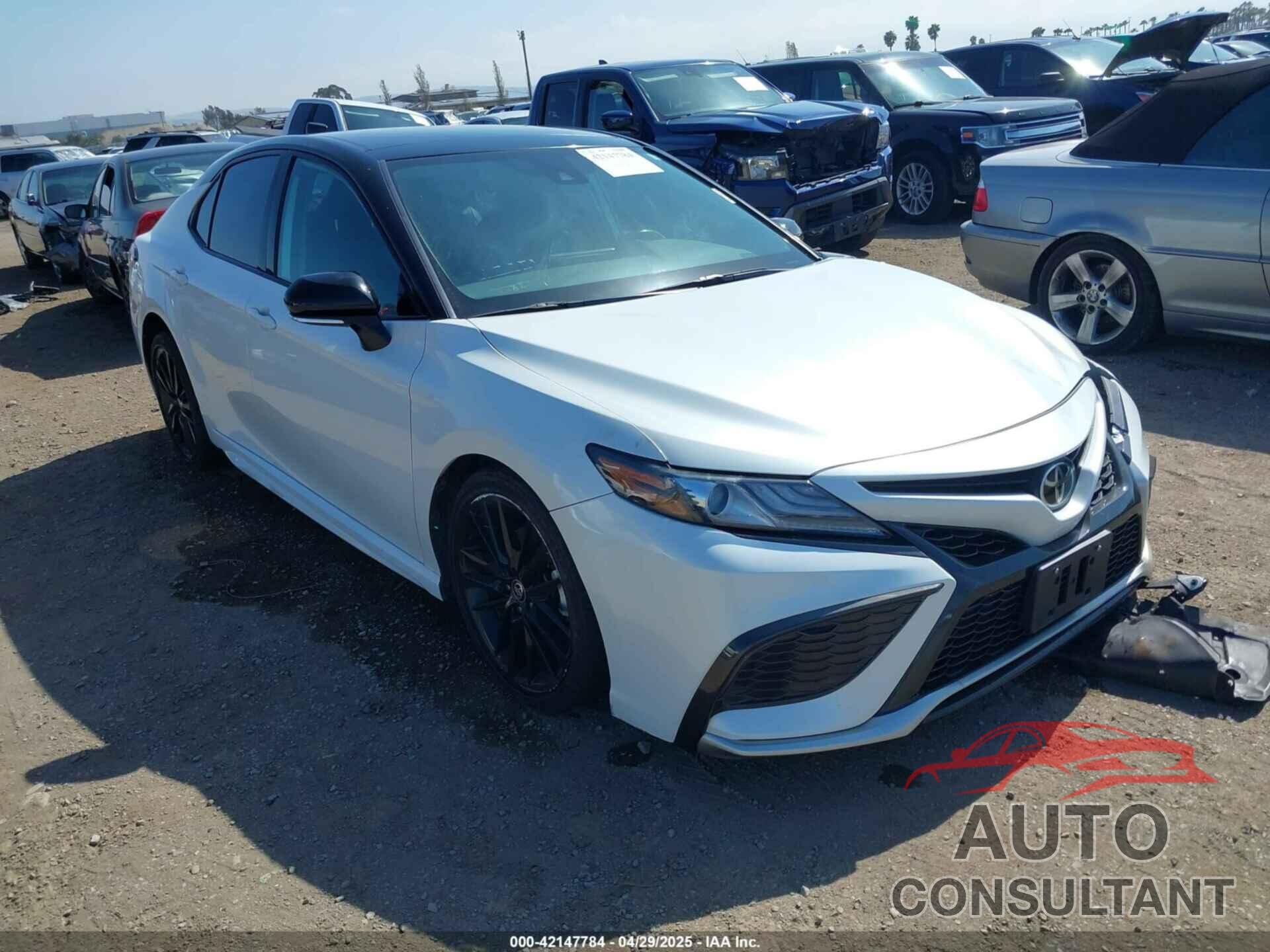 TOYOTA CAMRY 2021 - 4T1K61AK3MU472877