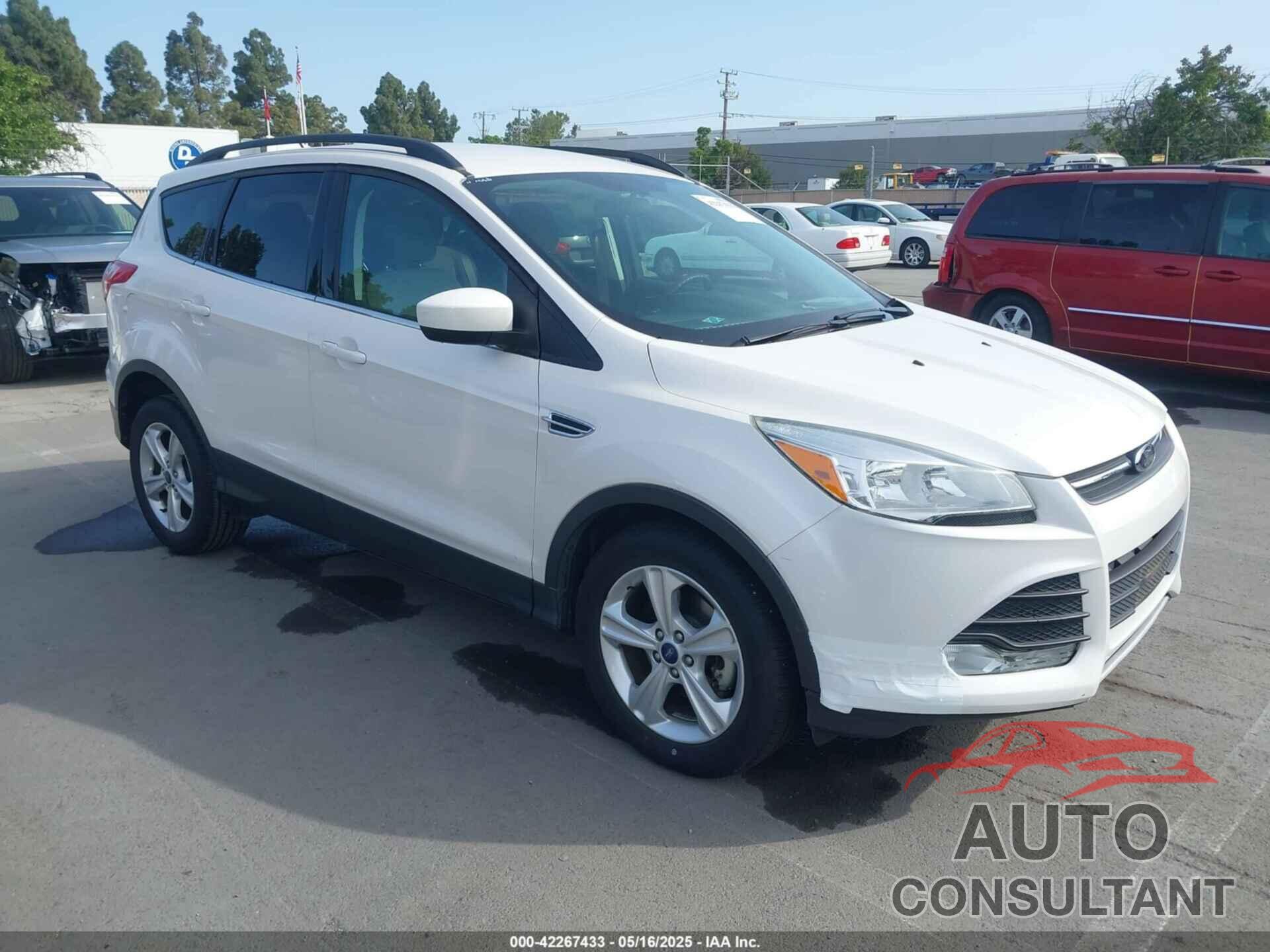 FORD ESCAPE 2014 - 1FMCU0GX5EUB72945