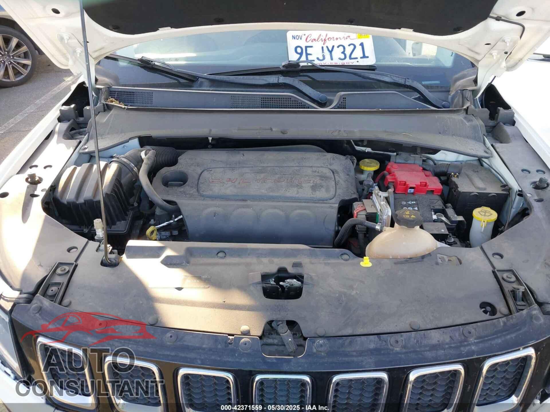 JEEP COMPASS 2020 - 3C4NJCCB2LT114607