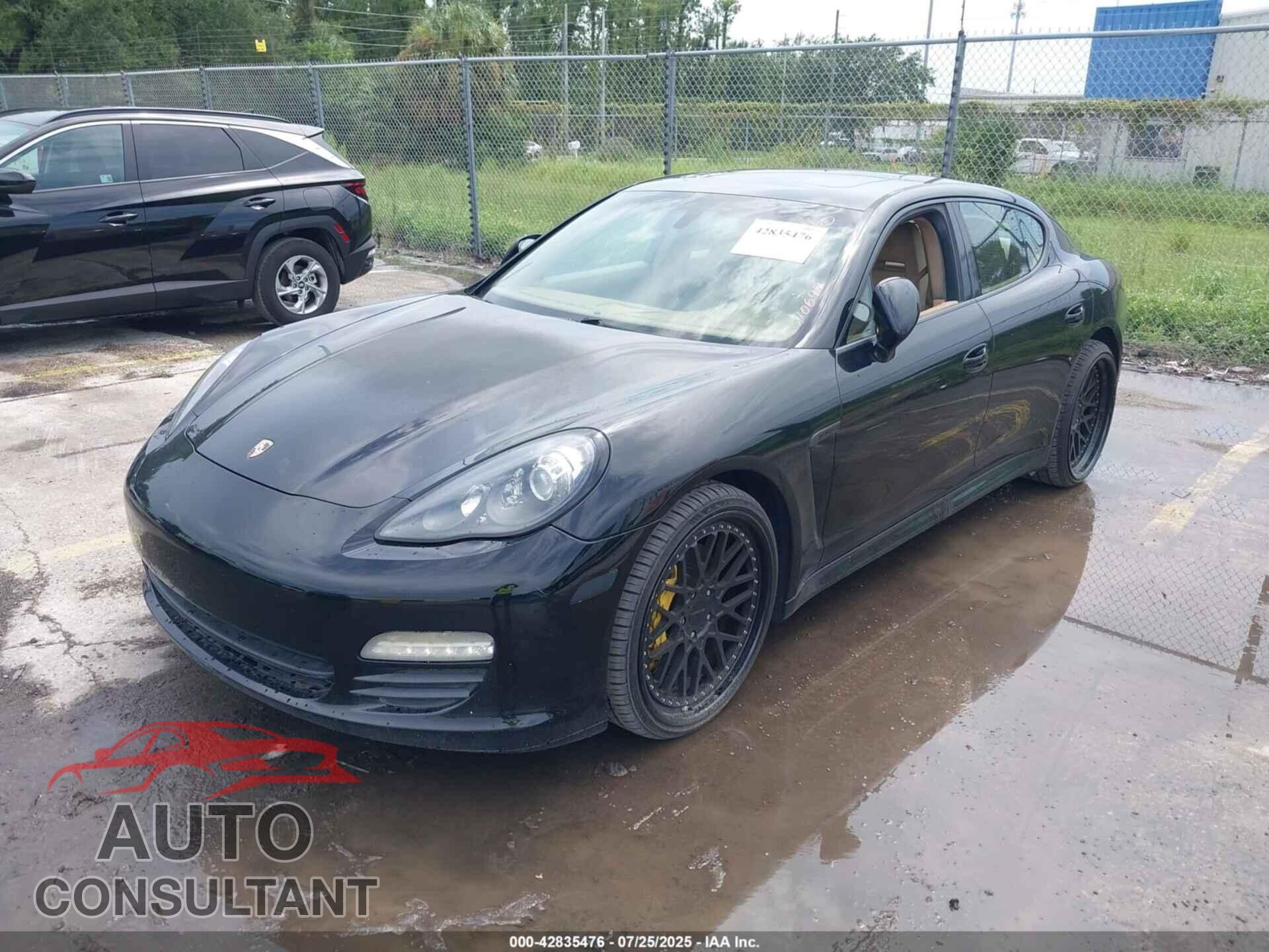 PORSCHE PANAMERA 2011 - WP0AA2A70BL010697